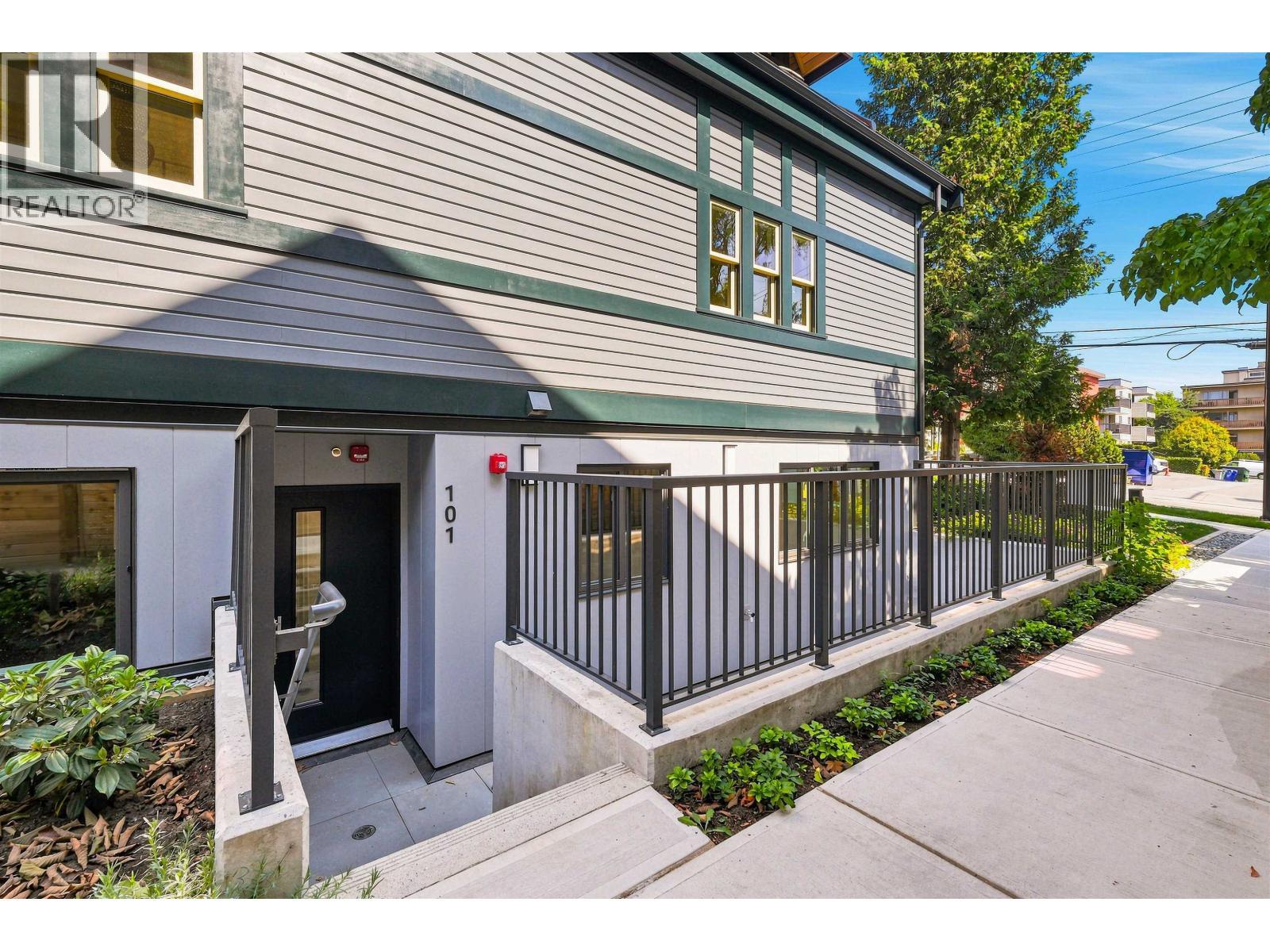 101 Cunningham Street, New Westminster