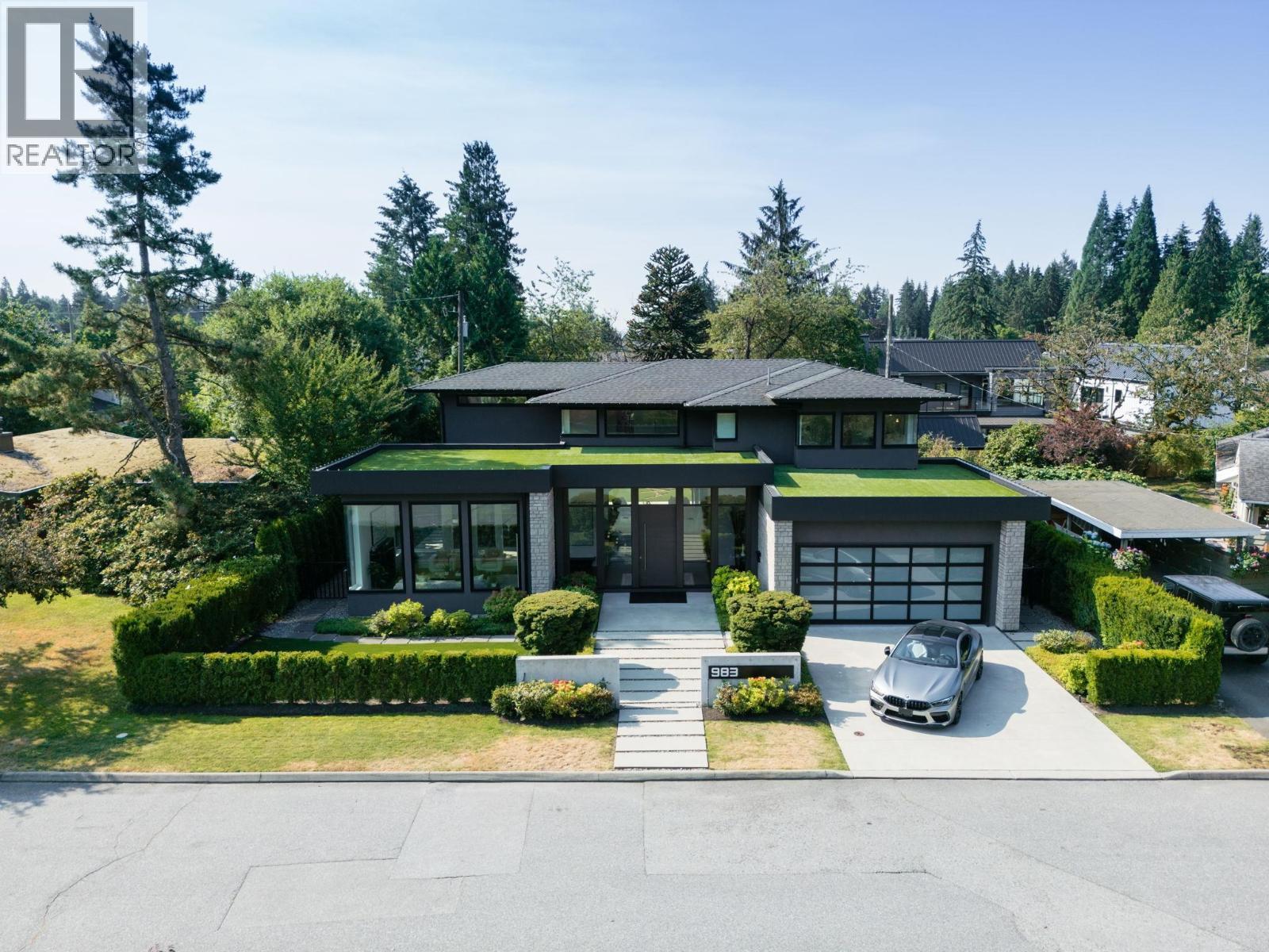 983 Tudor Avenue, North Vancouver