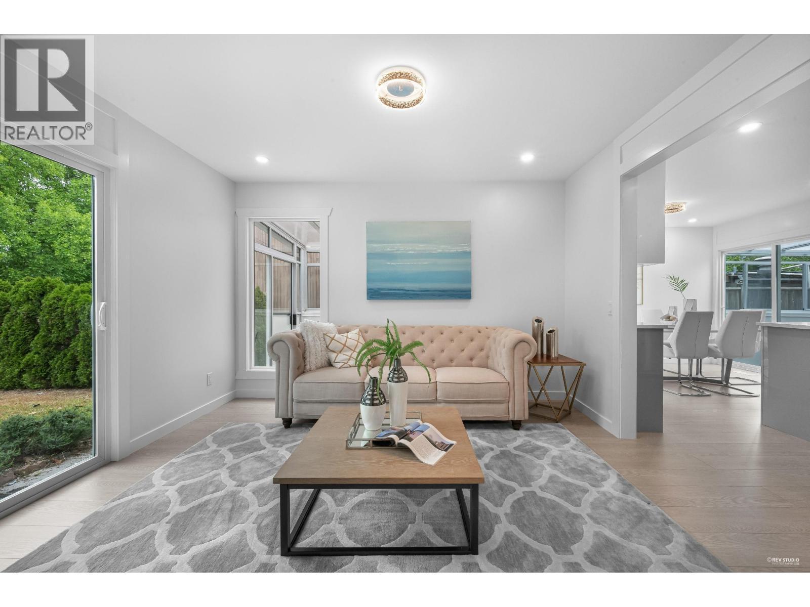 6038 Gilley Avenue, Burnaby