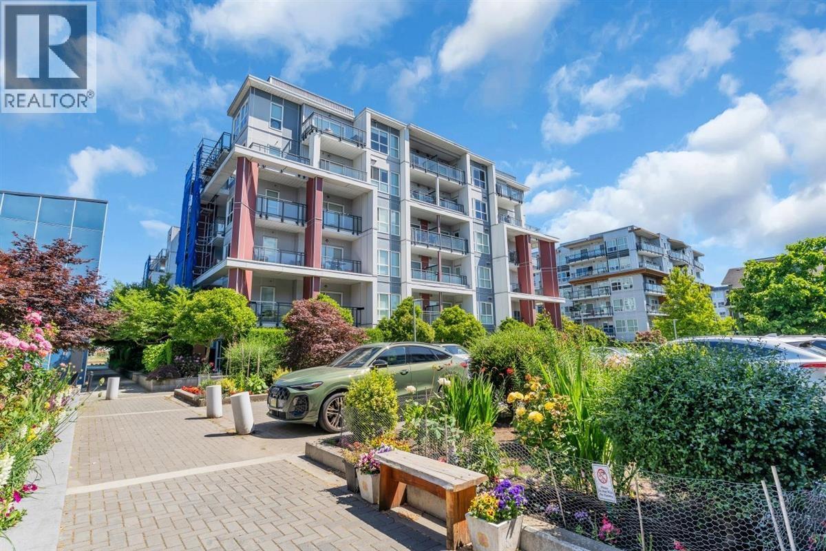 503 10033 River Drive, Richmond