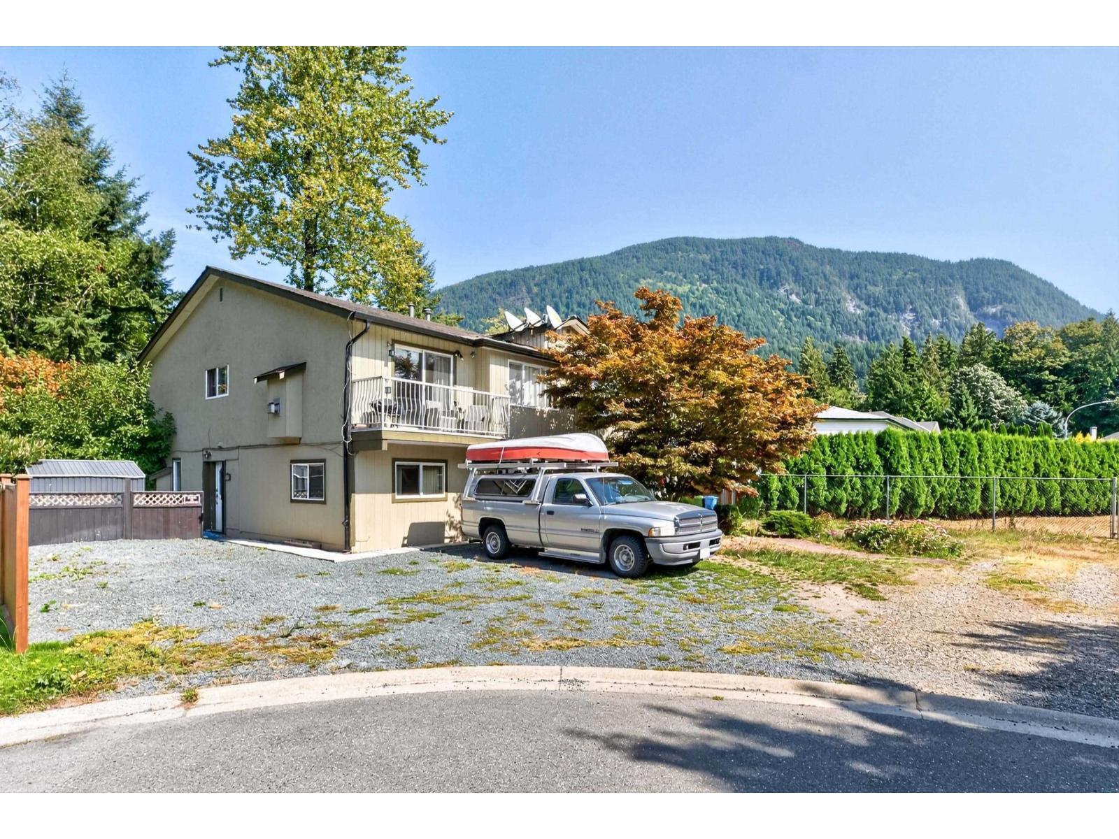1 808 Ramona Place, Harrison Hot Springs