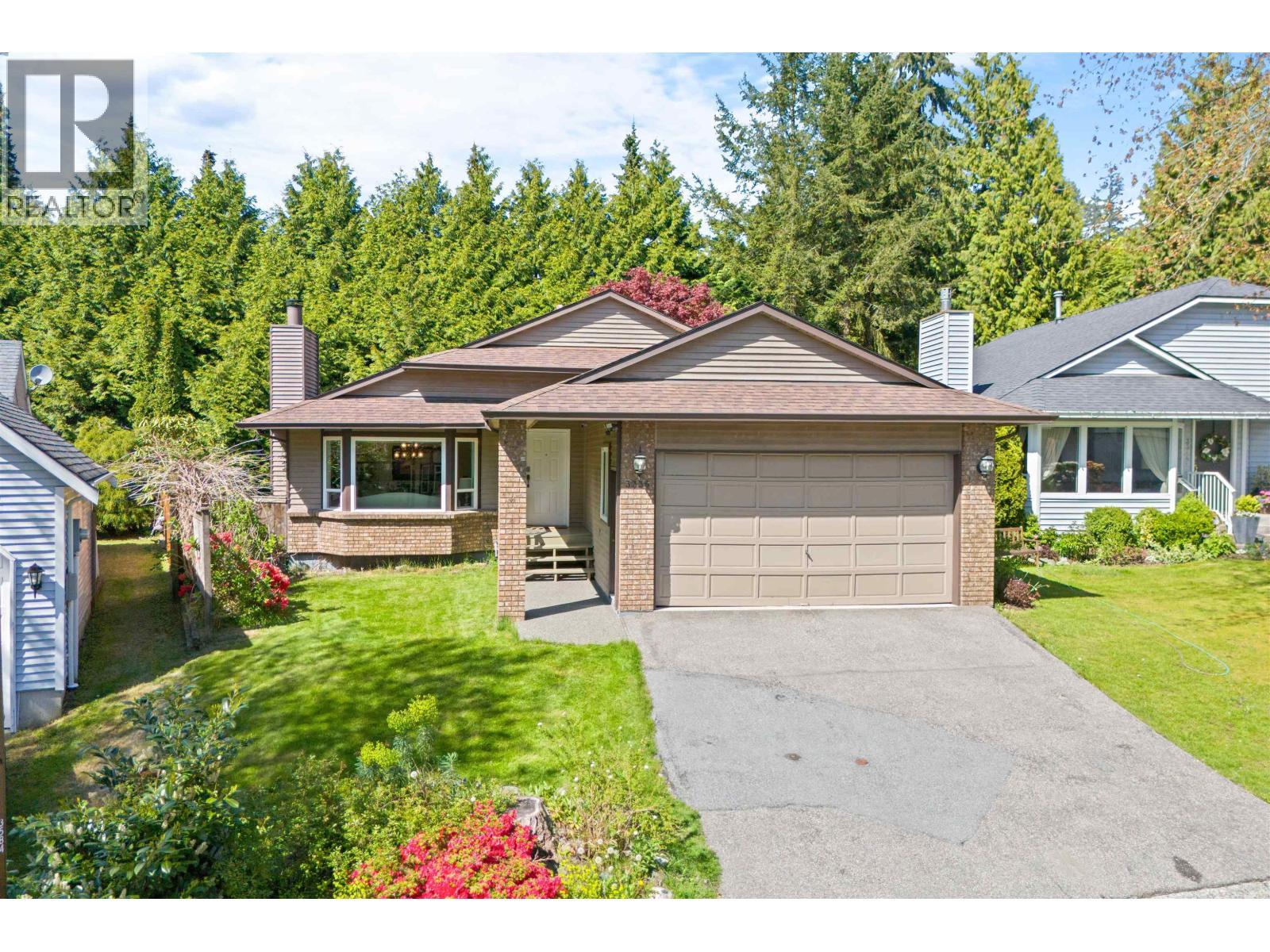 3336 Manning Crescent, North Vancouver