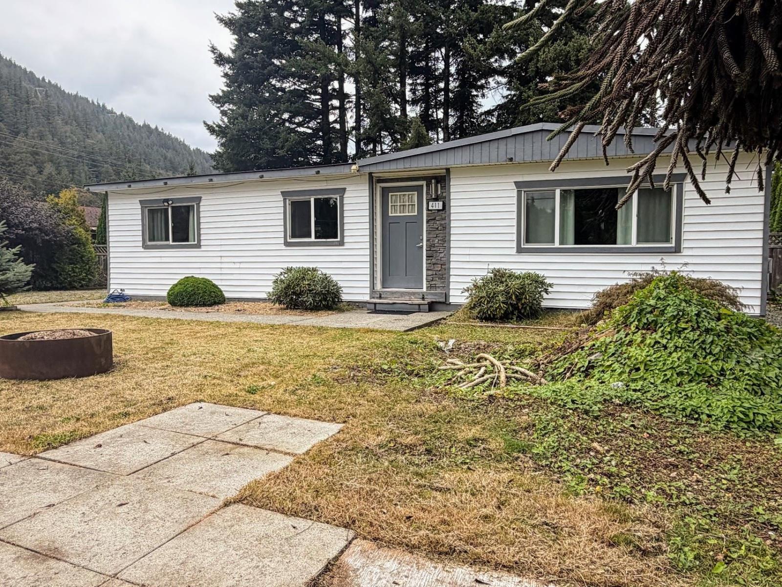 411 Emerald Avenue, Harrison Hot Springs