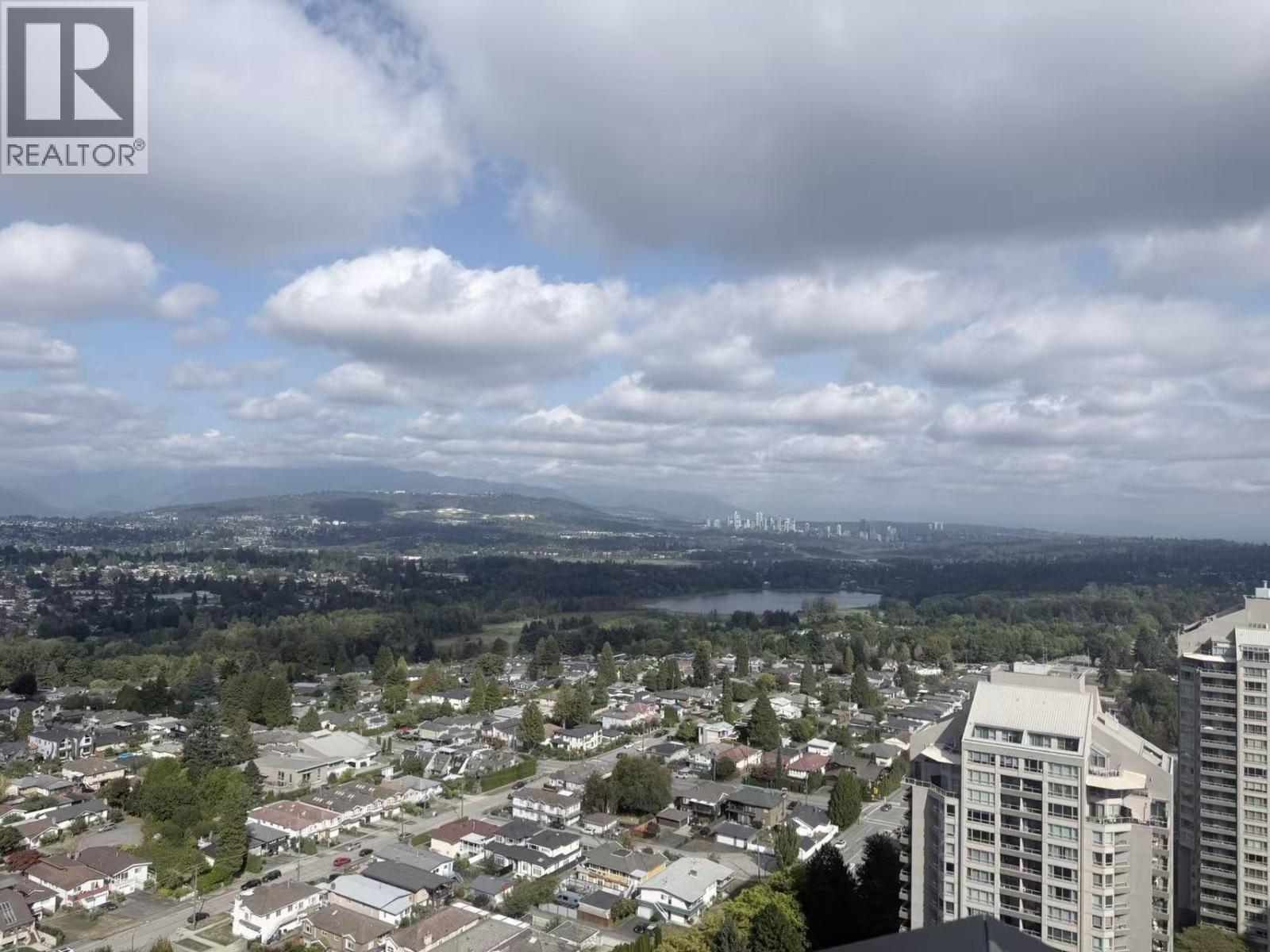 2510 4711 Hazel Street, Burnaby