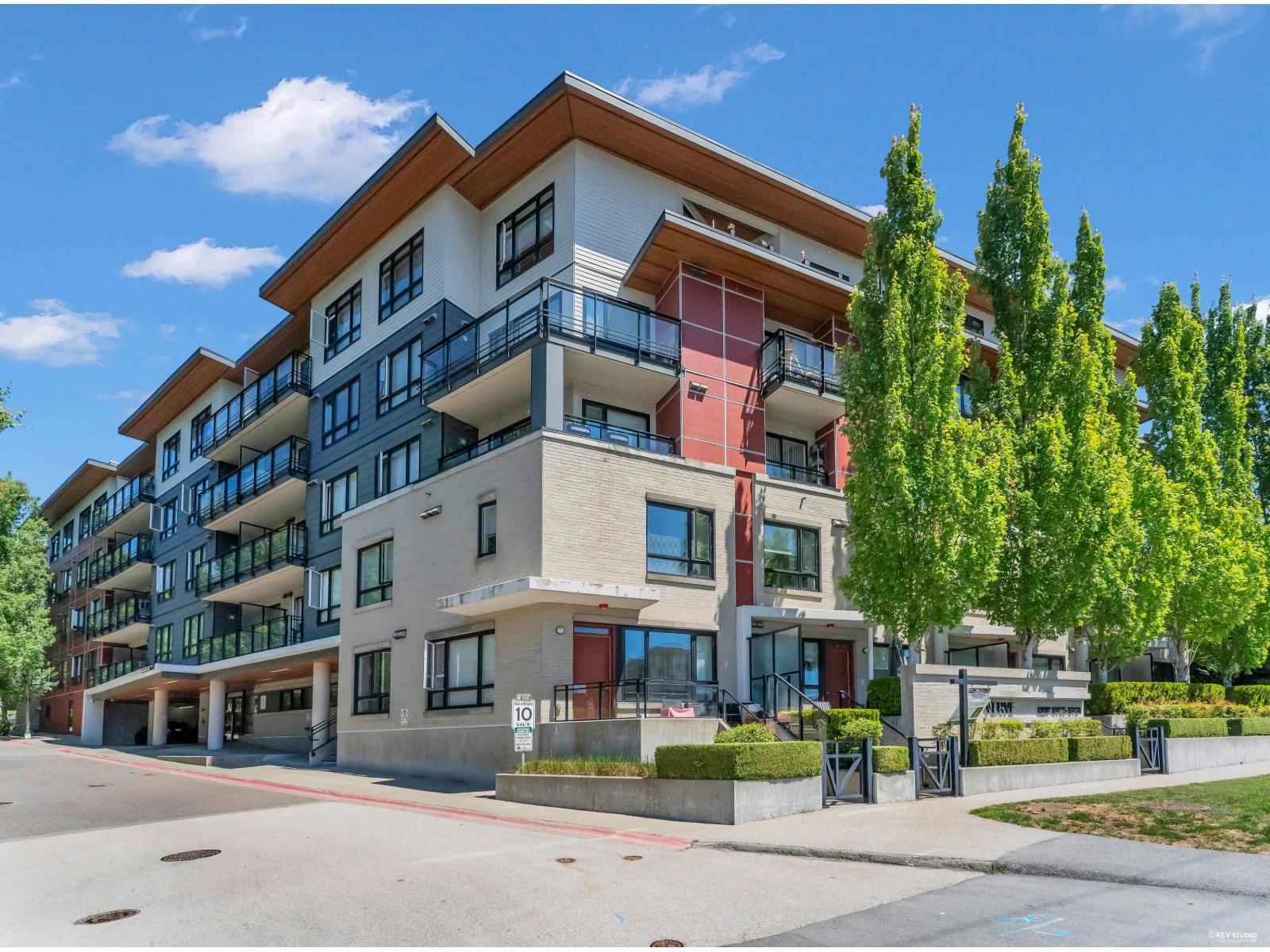 408 13931 Fraser Highway, Surrey