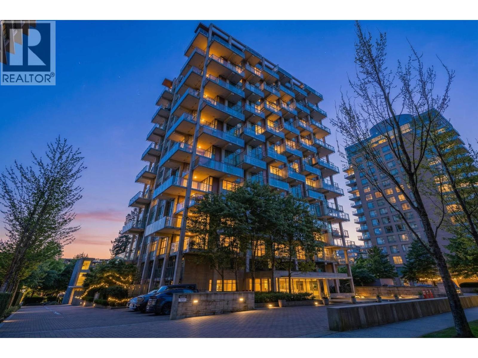 203 5782 Berton Avenue, Vancouver
