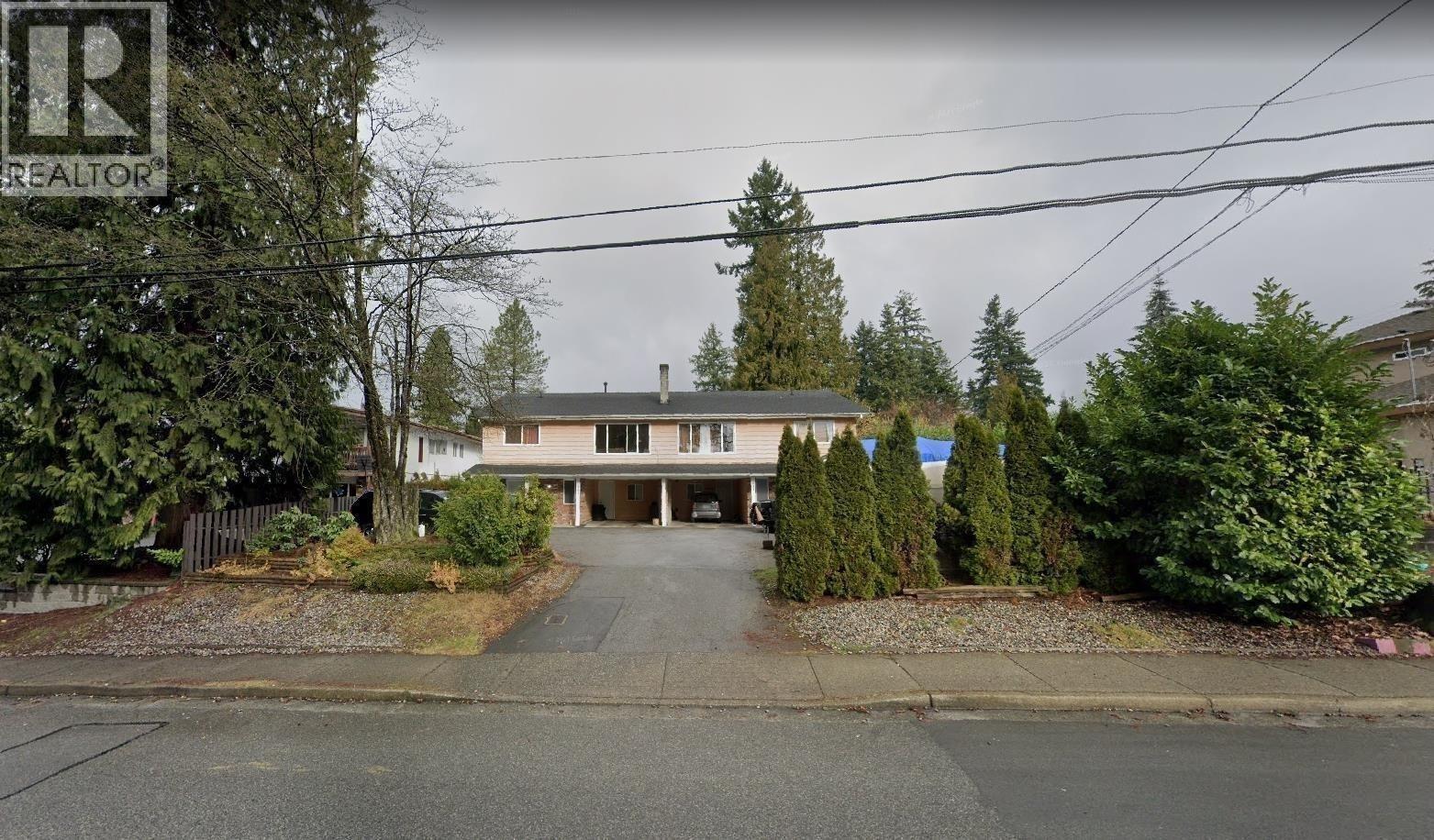 727 729 Smith Avenue, Coquitlam