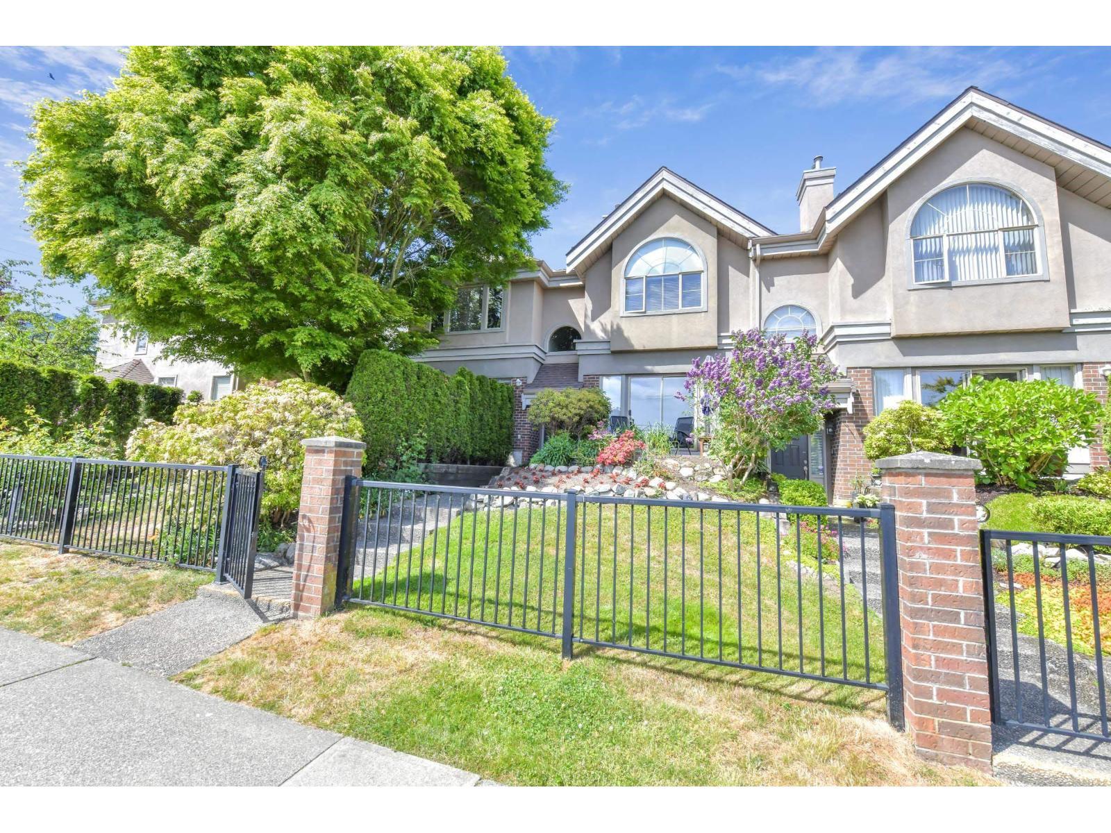 15415 Russell Avenue, White Rock