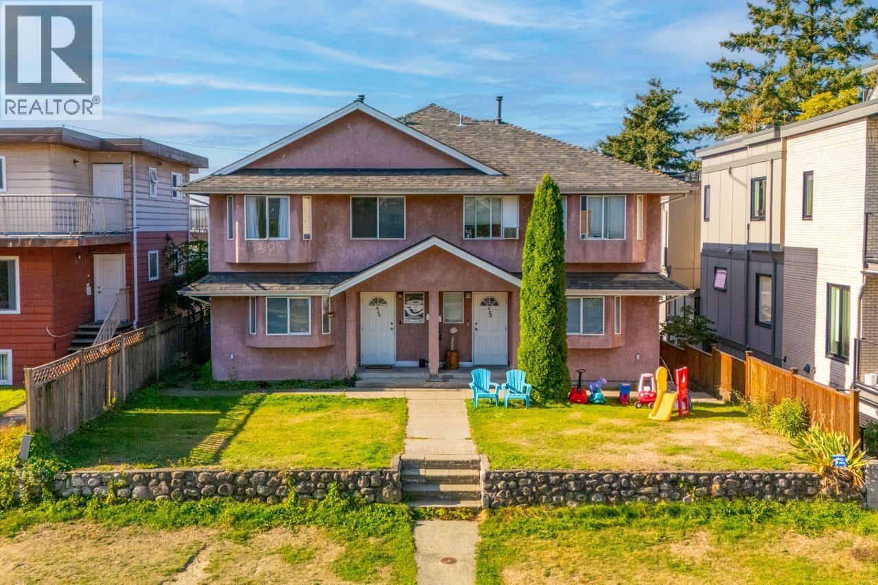 423-425 E 2ND Street, North Vancouver