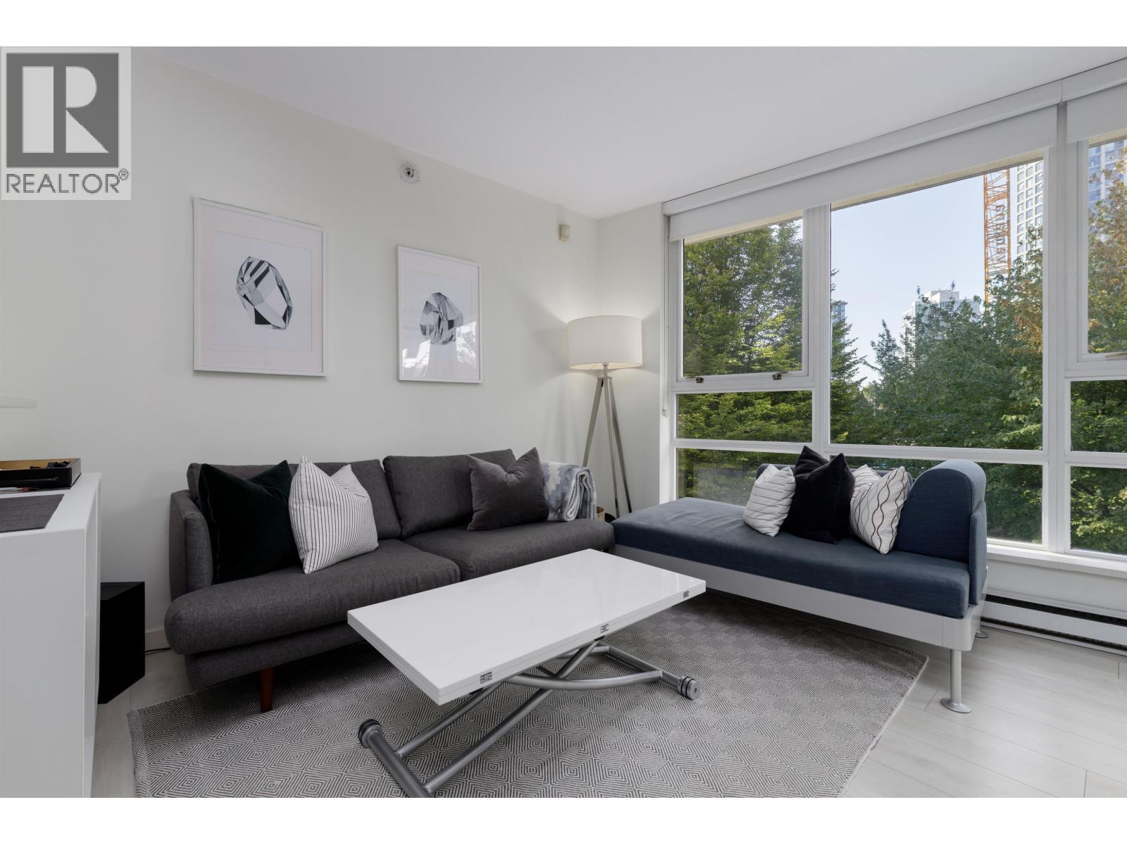 301 928 Beatty Street, Vancouver