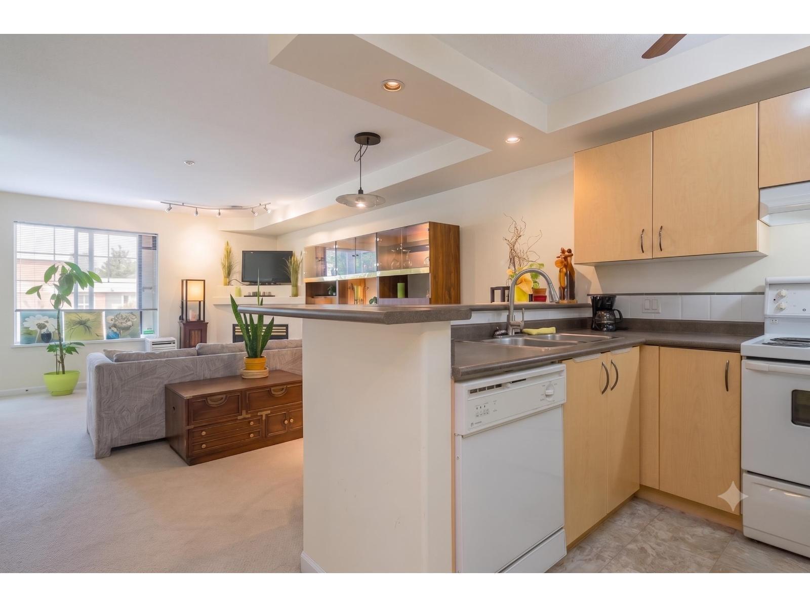 303 20200 56 Avenue, Langley