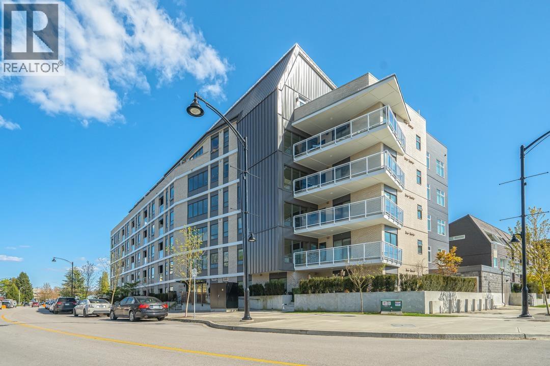 303 22226 Brown Avenue, Maple Ridge