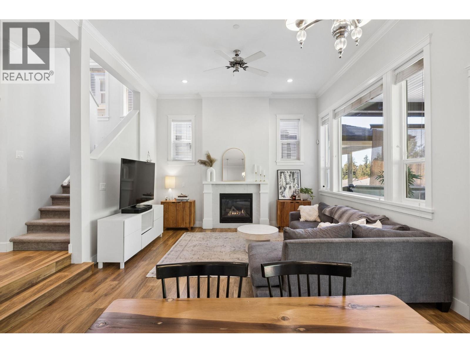 24371 104 Avenue, Maple Ridge