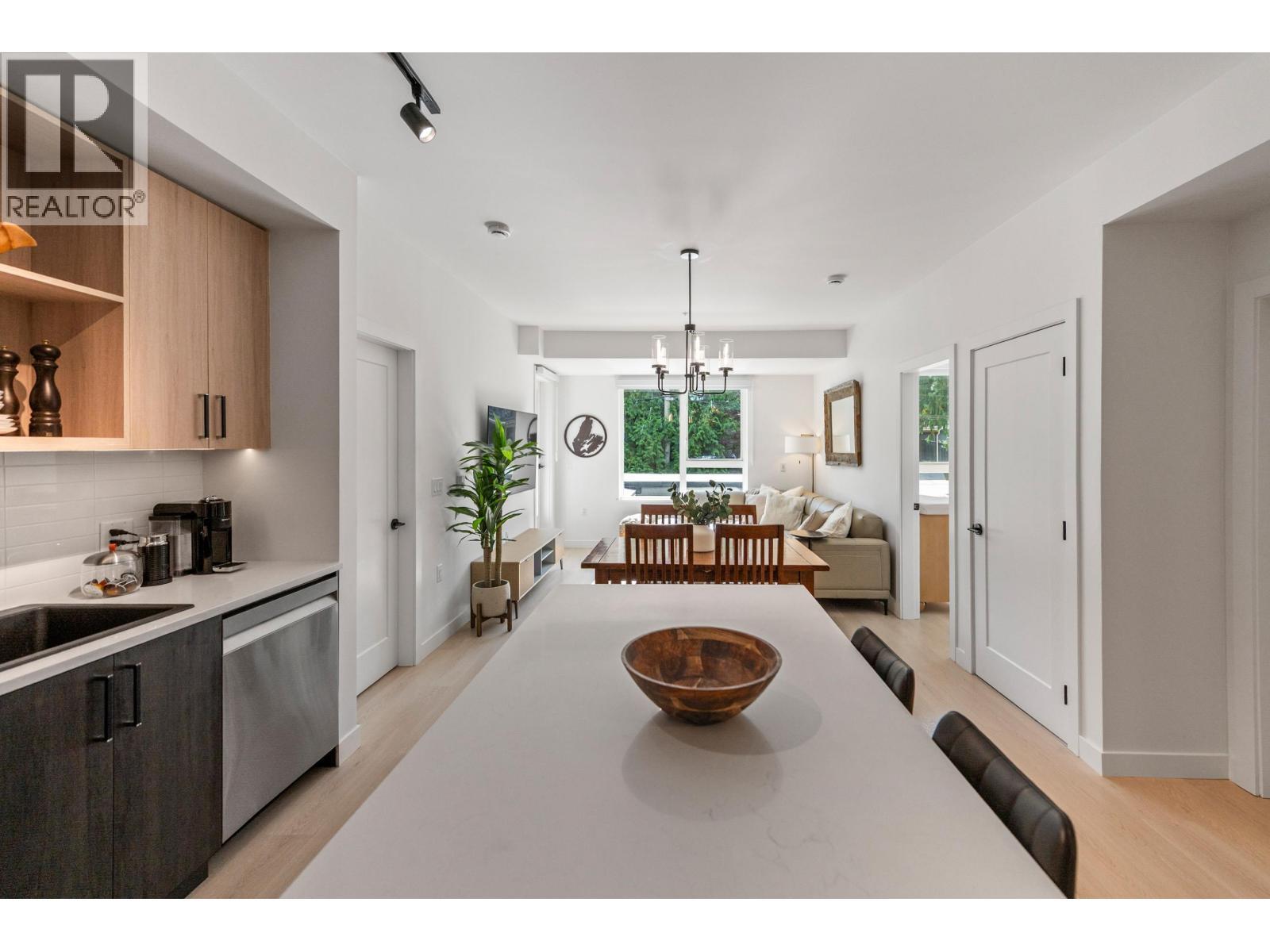 214 2002 St. George Street, Port Moody