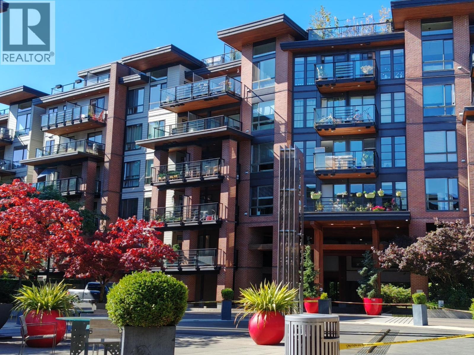226 723 W 3RD Street, North Vancouver