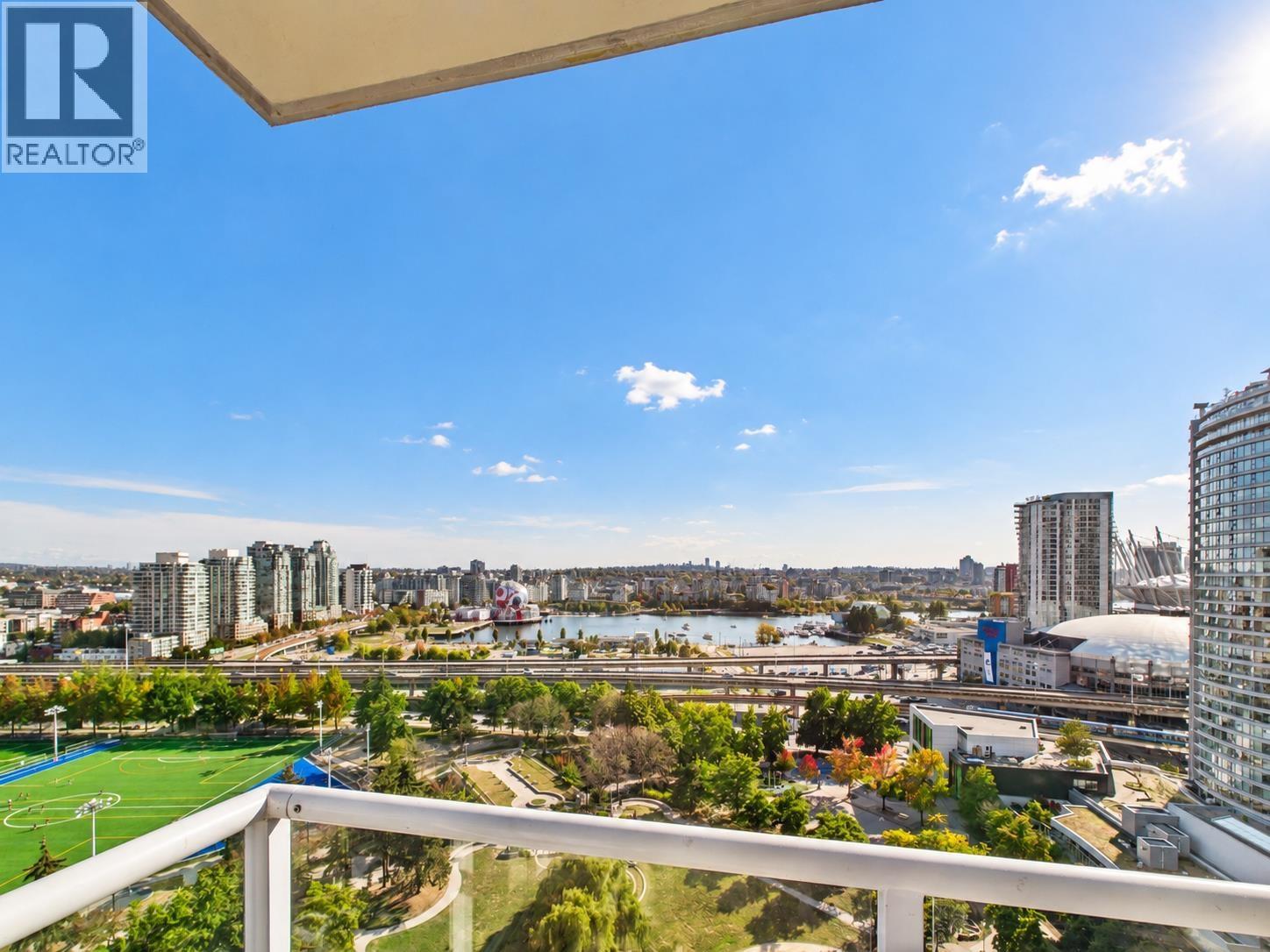 2208 550 Taylor Street, Vancouver