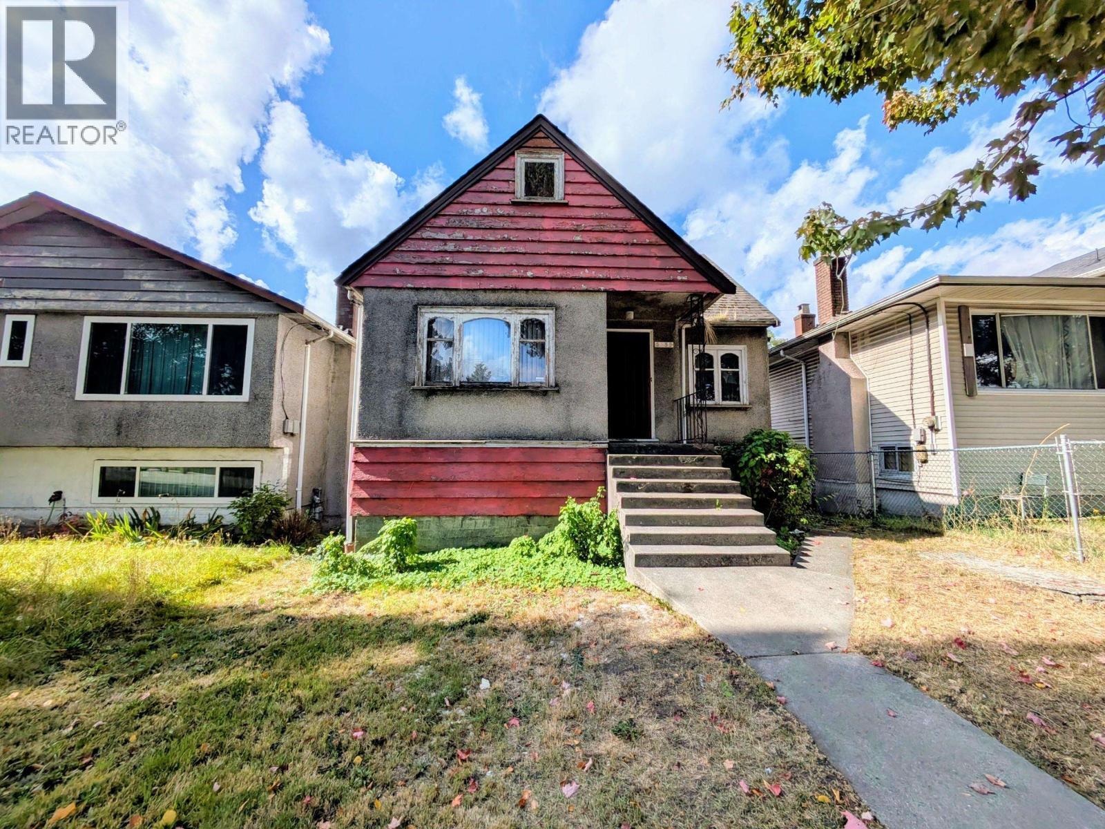5555 Knight Street, Vancouver