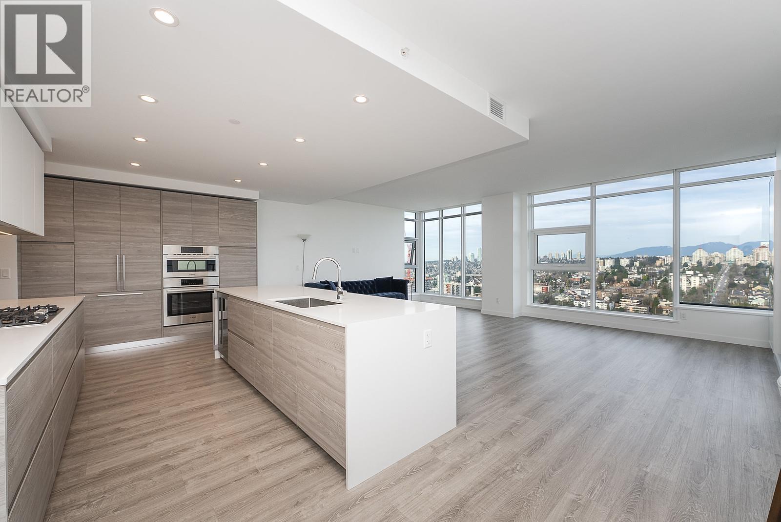 3602 660 Quayside Drive, New Westminster