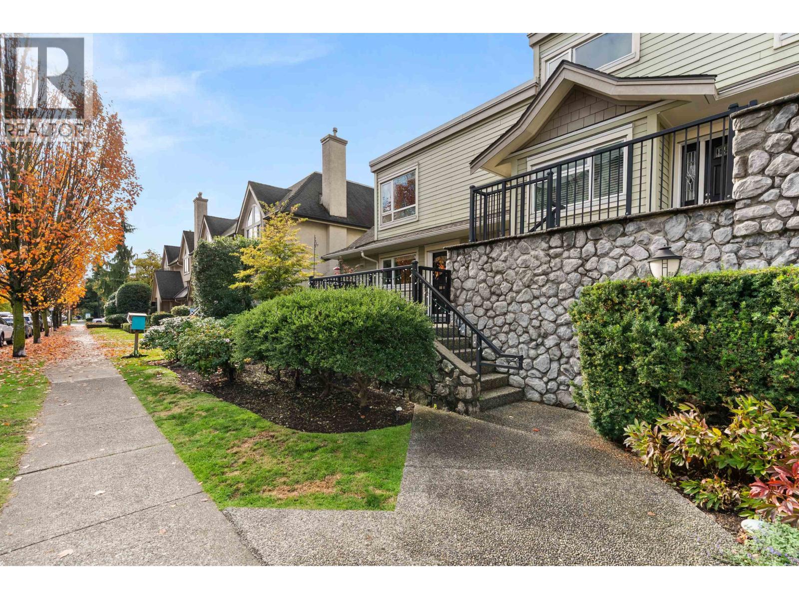 1741 Chesterfield Avenue, North Vancouver