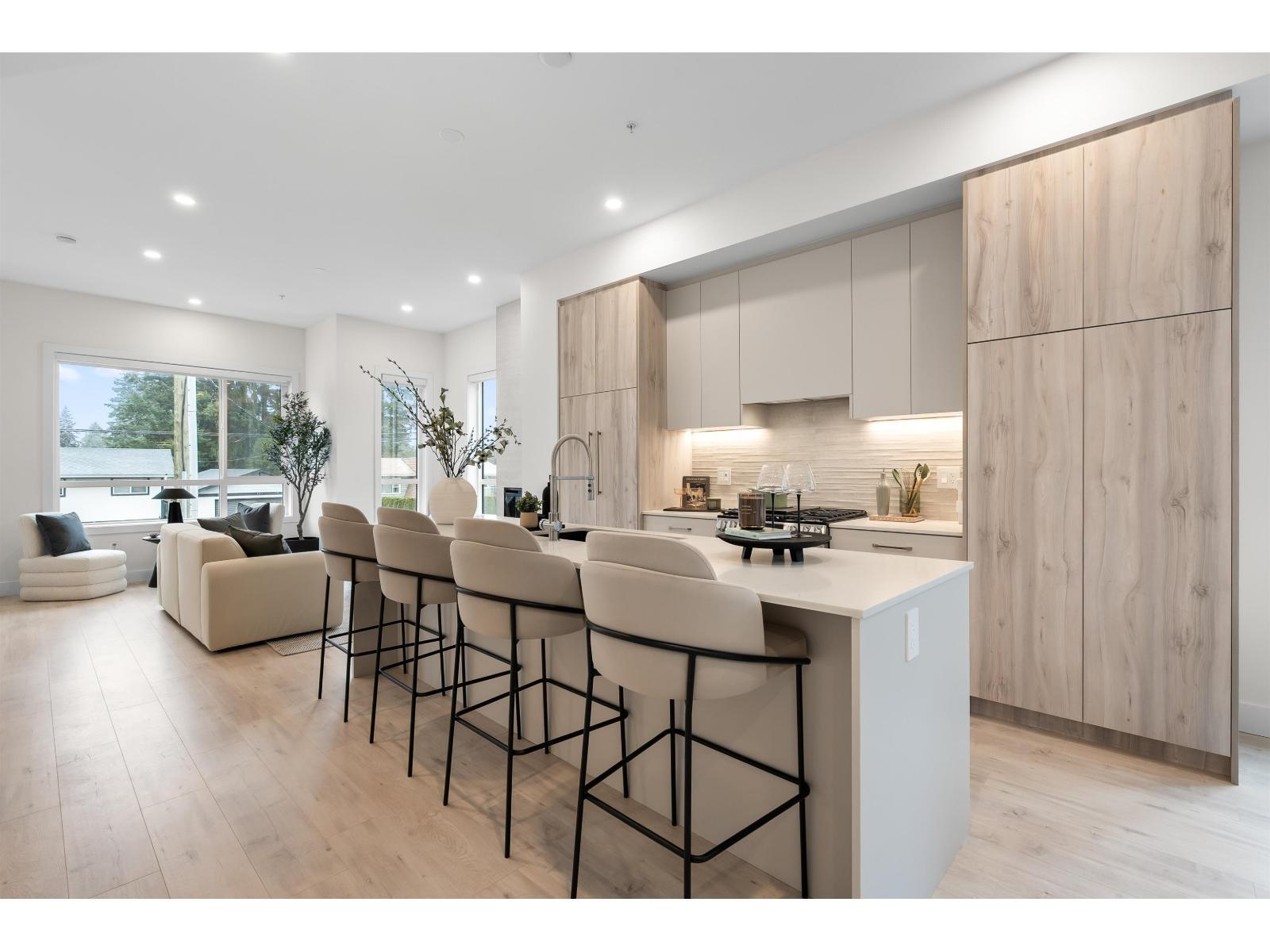 9 4558 208 Street, Langley