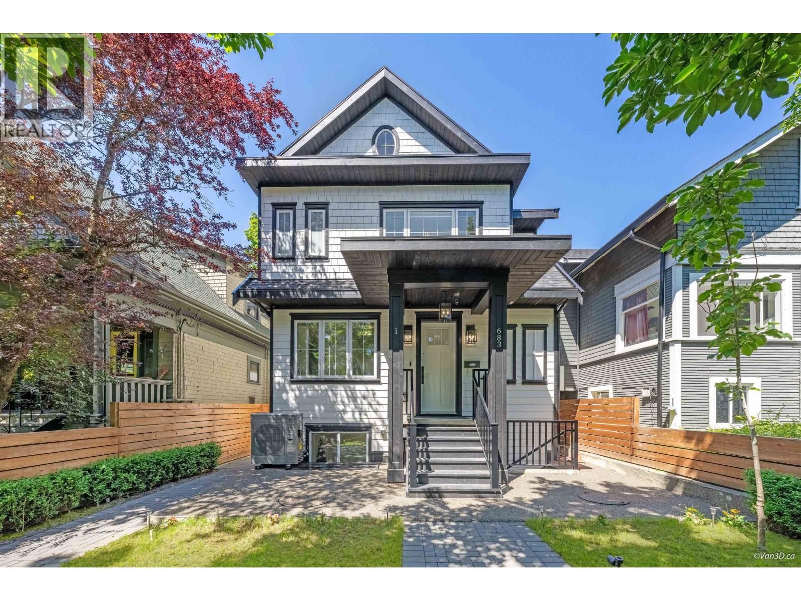 1 683 W 19TH Avenue, Vancouver