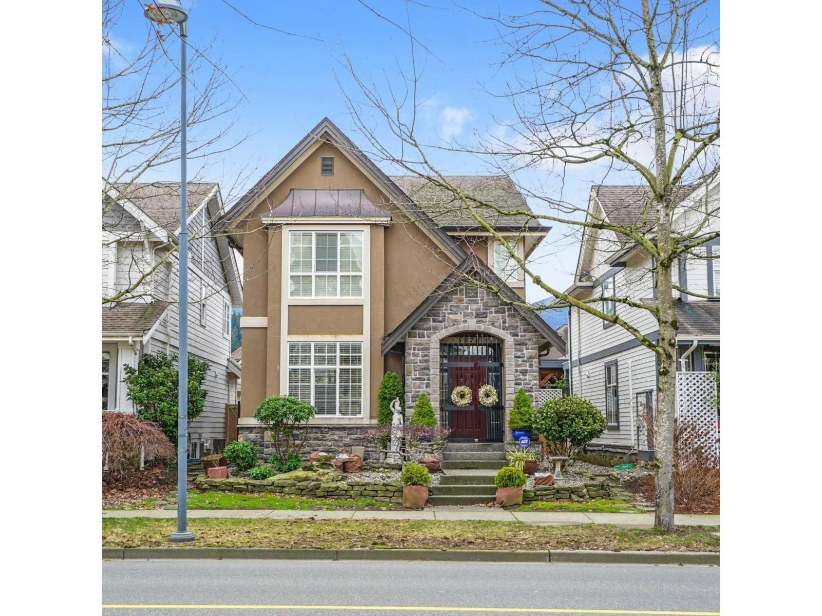 5878 Garrison Boulevard, Chilliwack