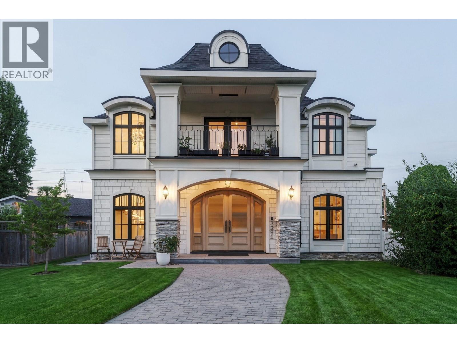 3291 Douglas Crescent, Richmond