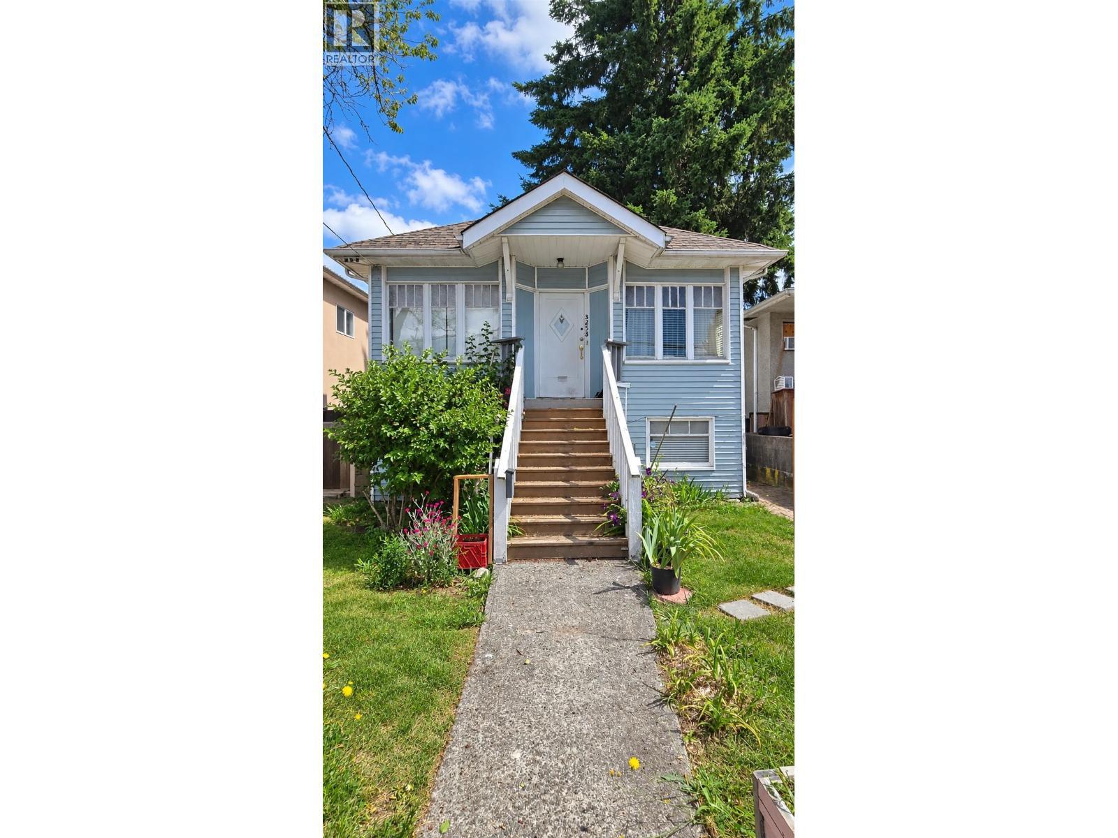 3253 School Avenue, Vancouver