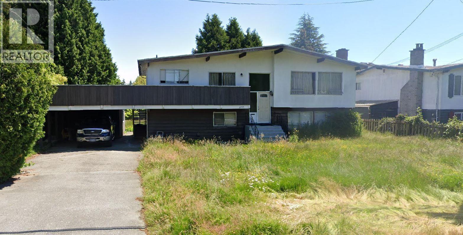 2200 Mclennan Avenue, Richmond