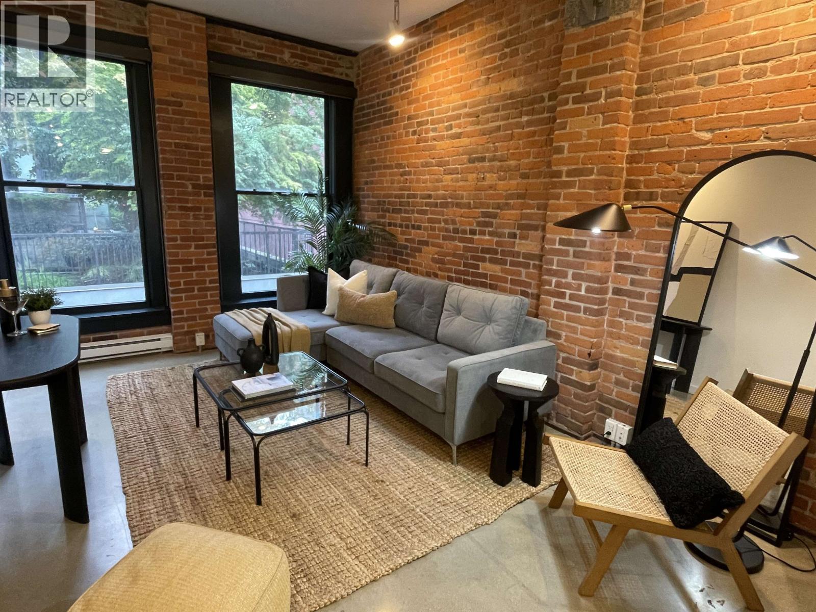 306 53 W Hastings Street, Vancouver