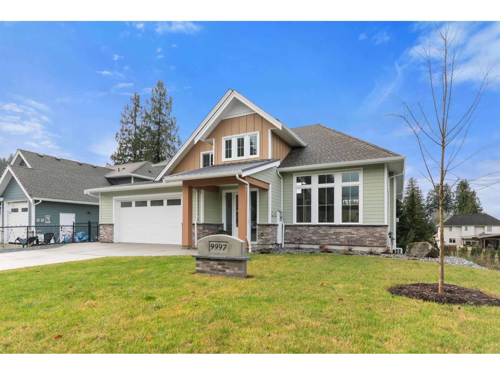 9997 Magnolia Place, Chilliwack