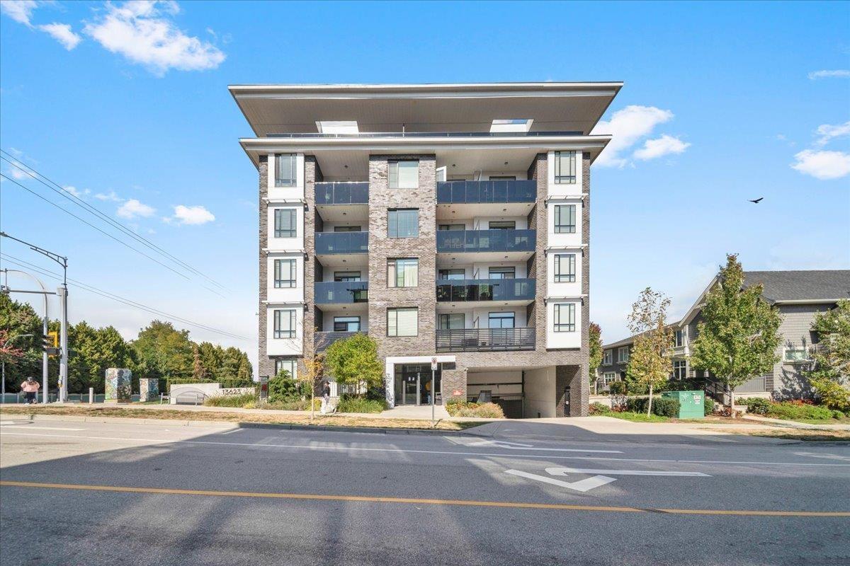 401 13623 81A Avenue, Surrey