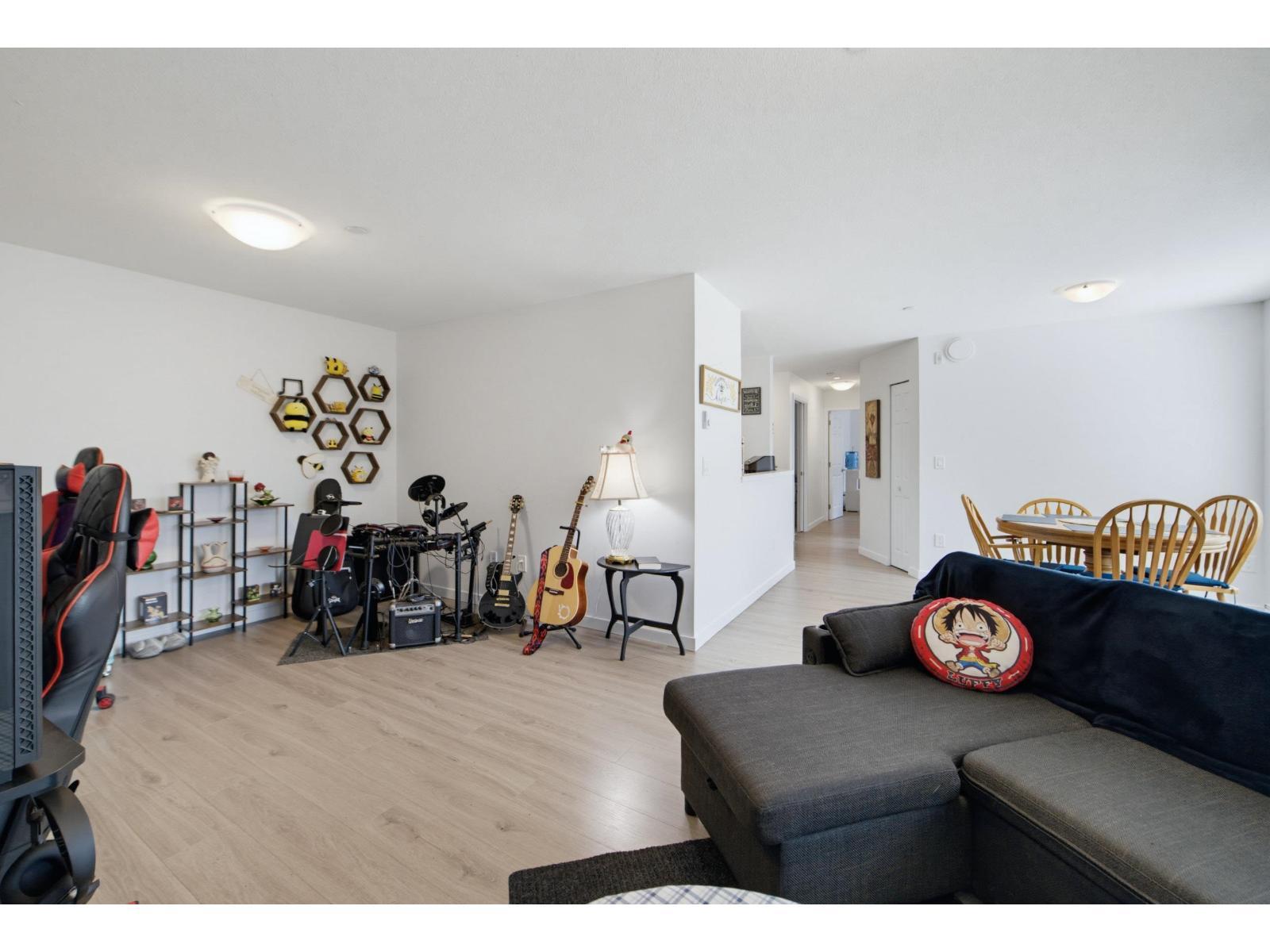 102 7265 Haig Street, Mission