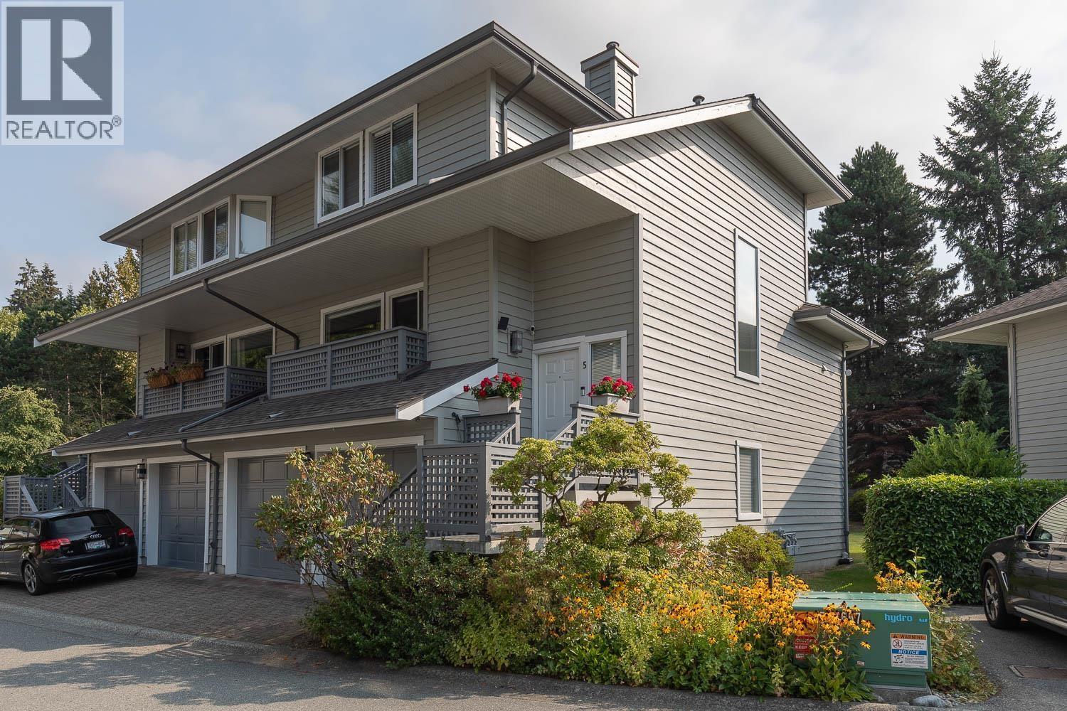 5 3634 Garibaldi Drive, North Vancouver