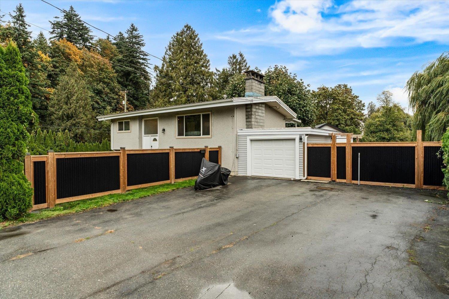 9890 Gracemar Drive, Chilliwack