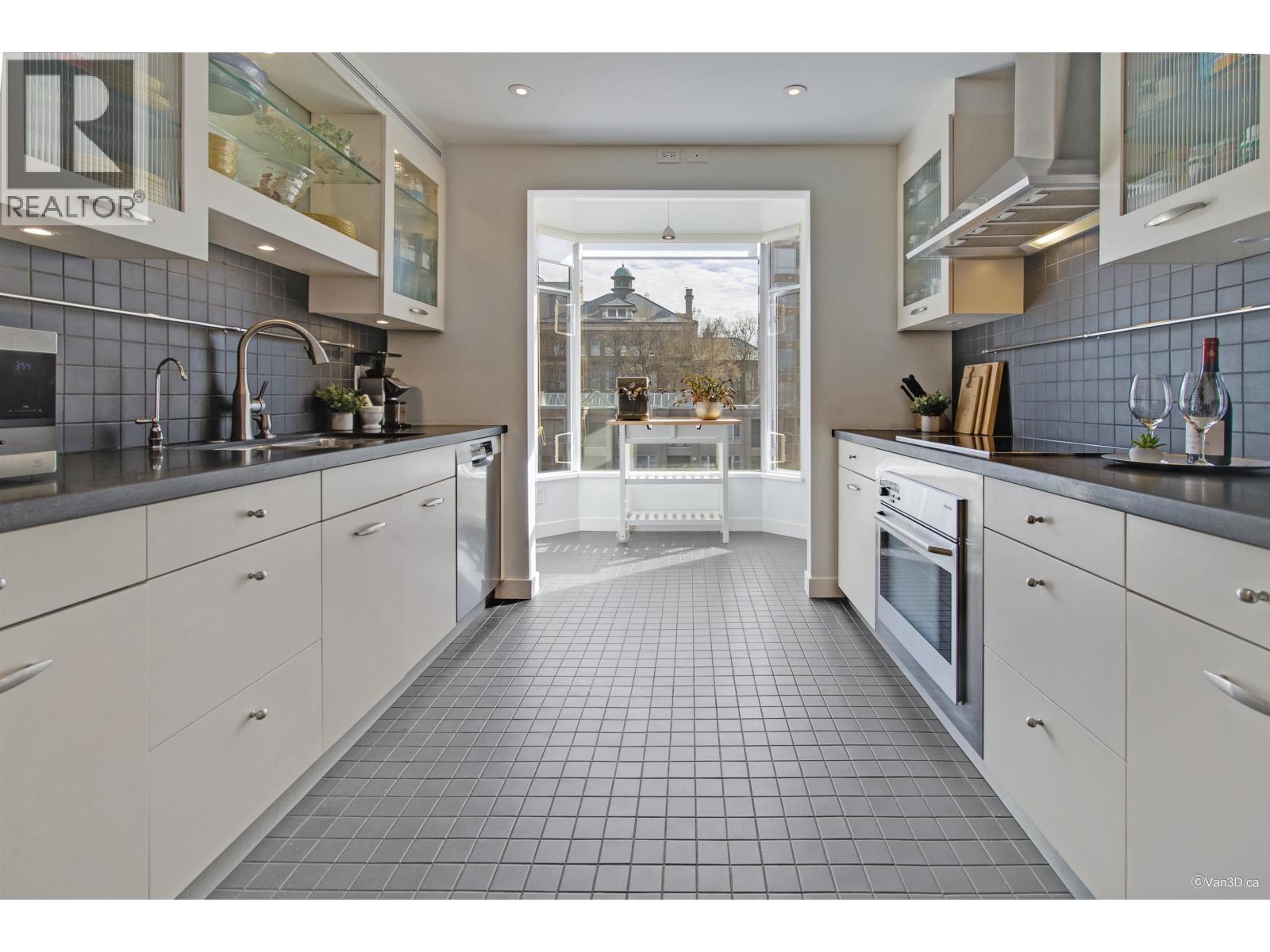 401 2628 Ash Street, Vancouver