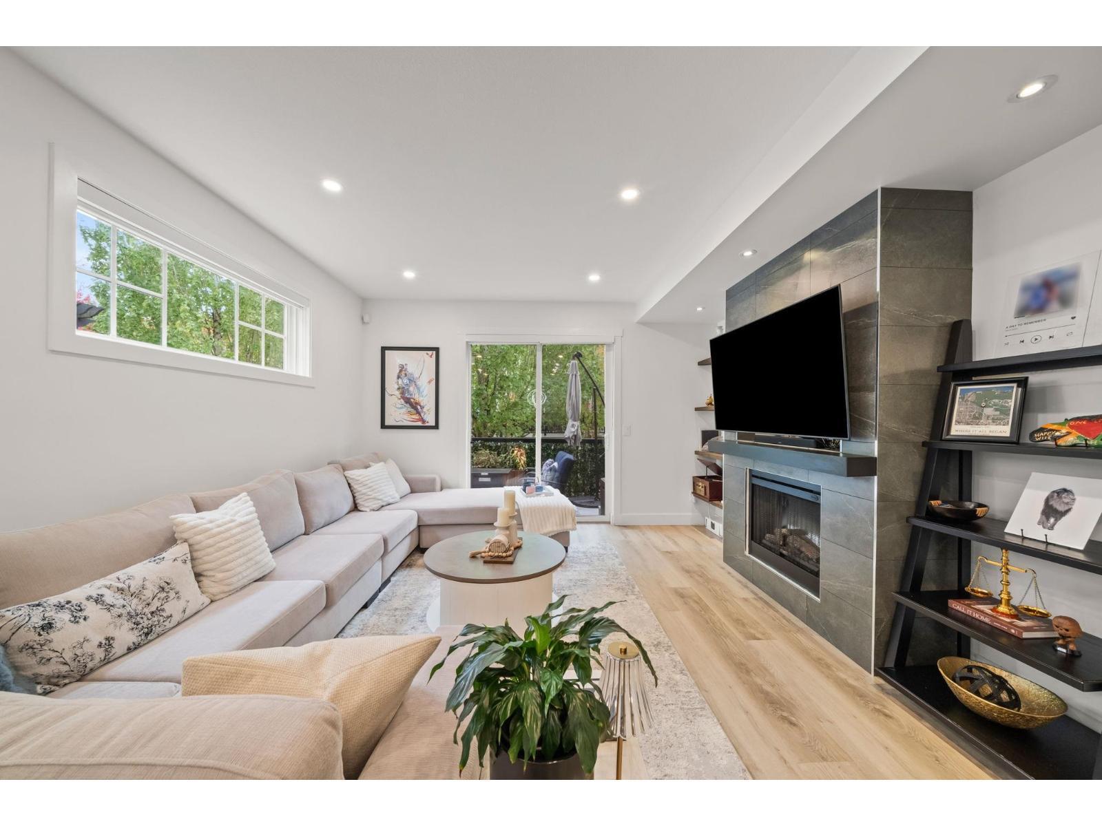 37 7238 189 Street, Surrey