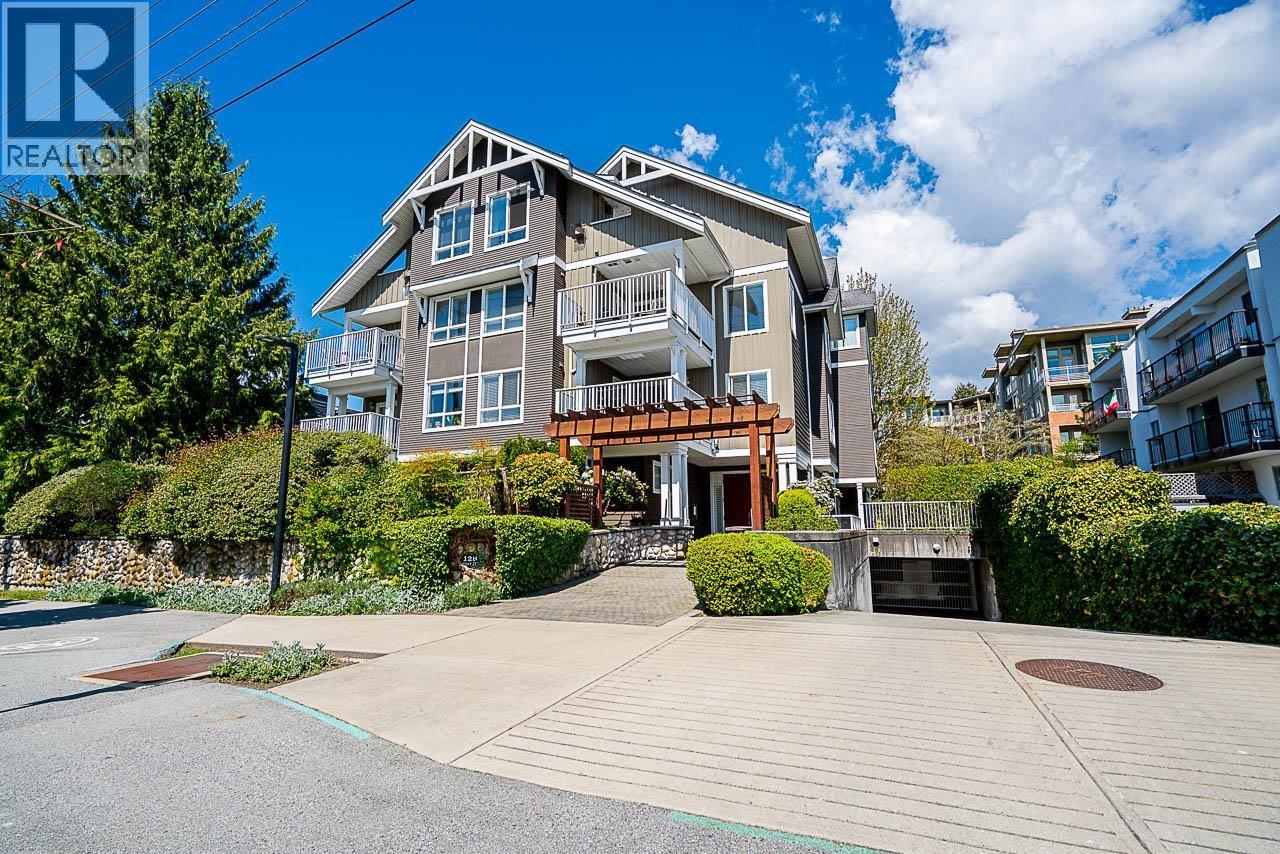 302 128 W 21ST Street, North Vancouver