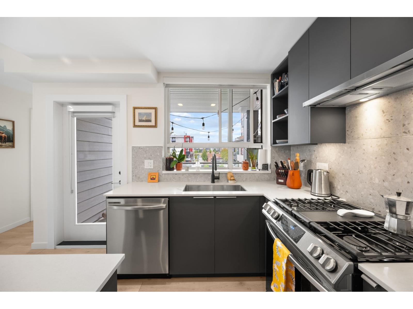 401 7920 206 Street, Langley