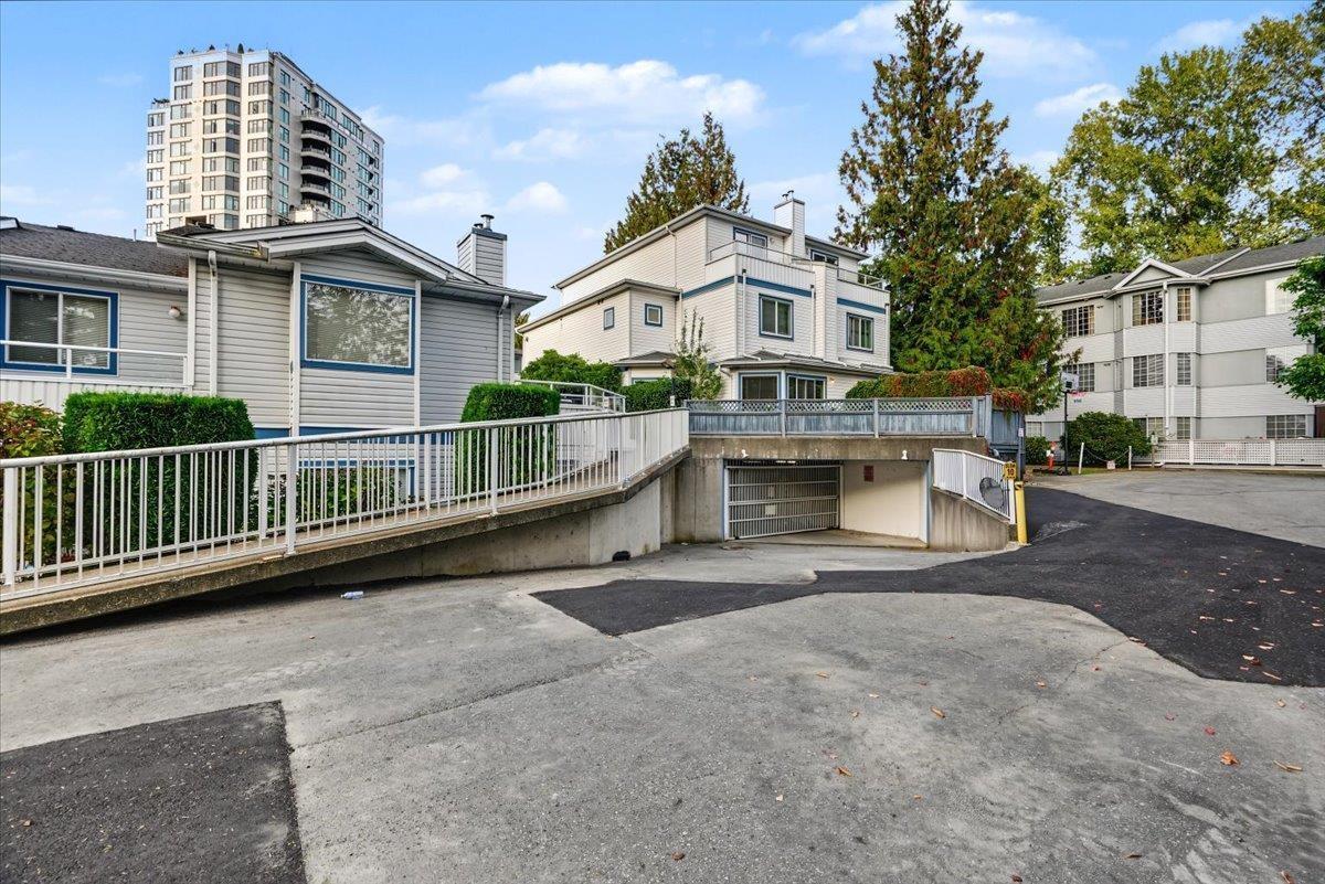 201 13863 100 Avenue, Surrey