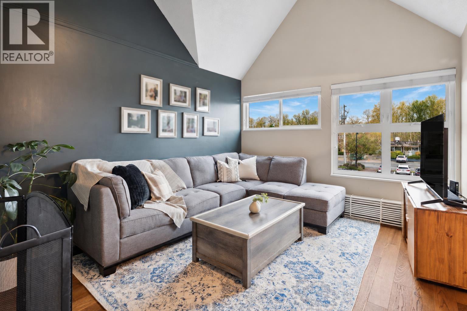 10 4925 Elliott Street, Delta