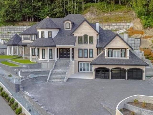 5579 136B Street, Surrey
