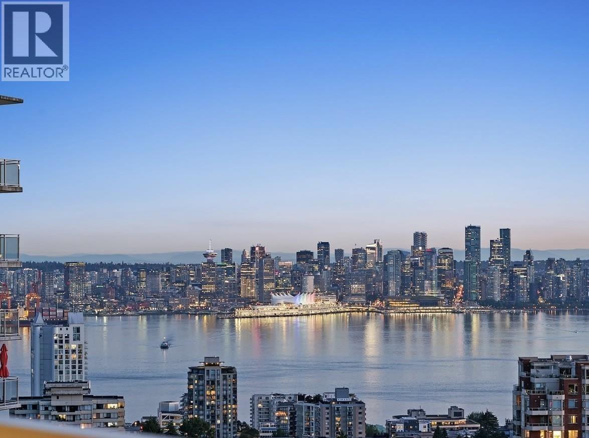1607 125 E 14TH Street, North Vancouver
