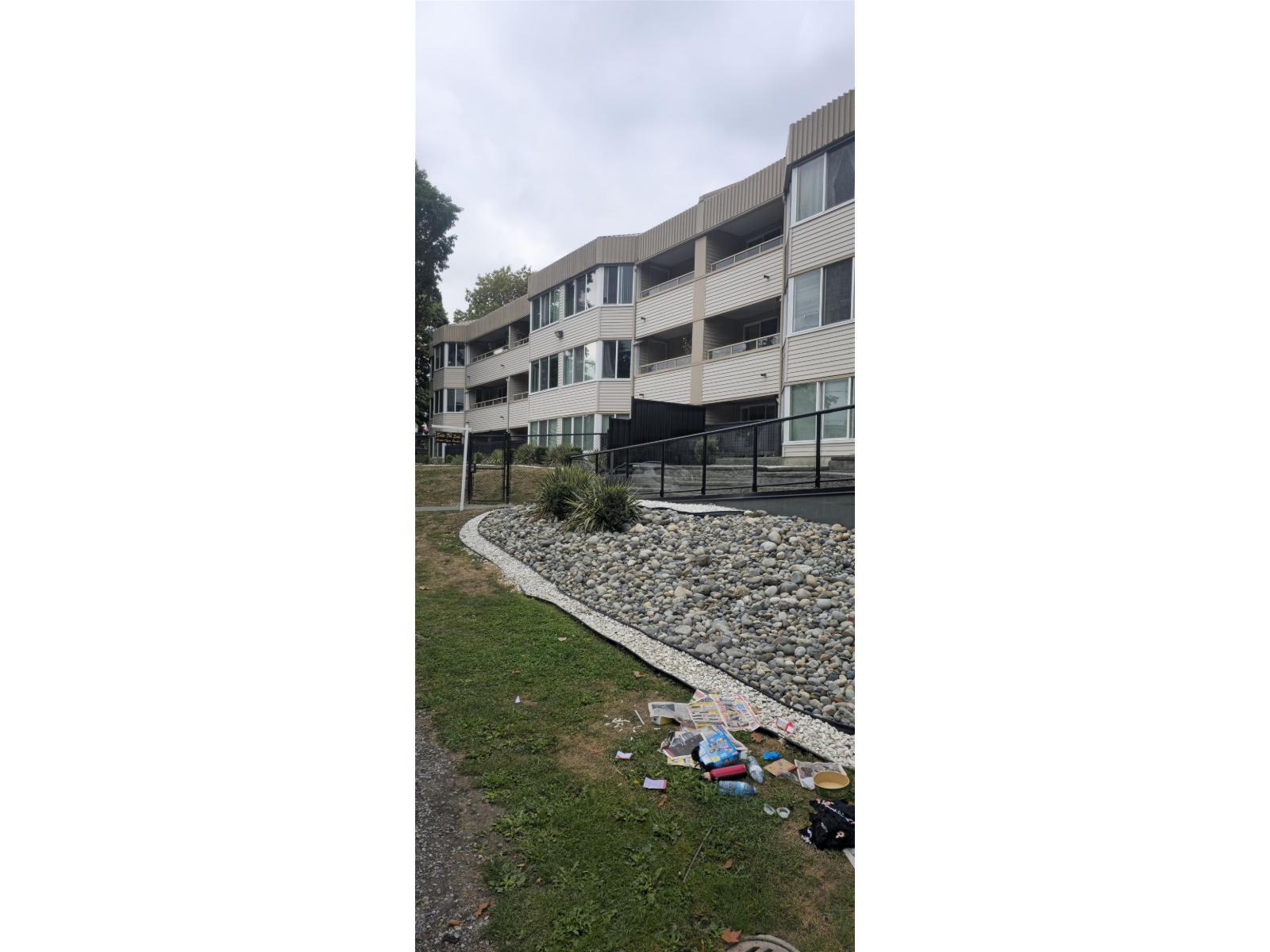 110 9635 121 Street, Surrey