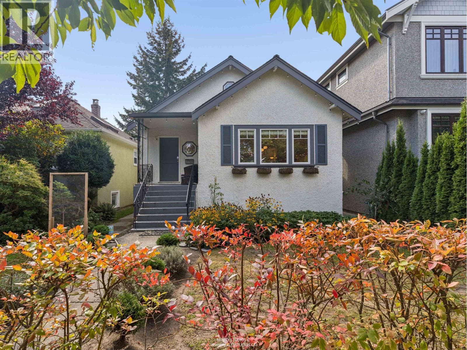 558 W 19TH Avenue, Vancouver