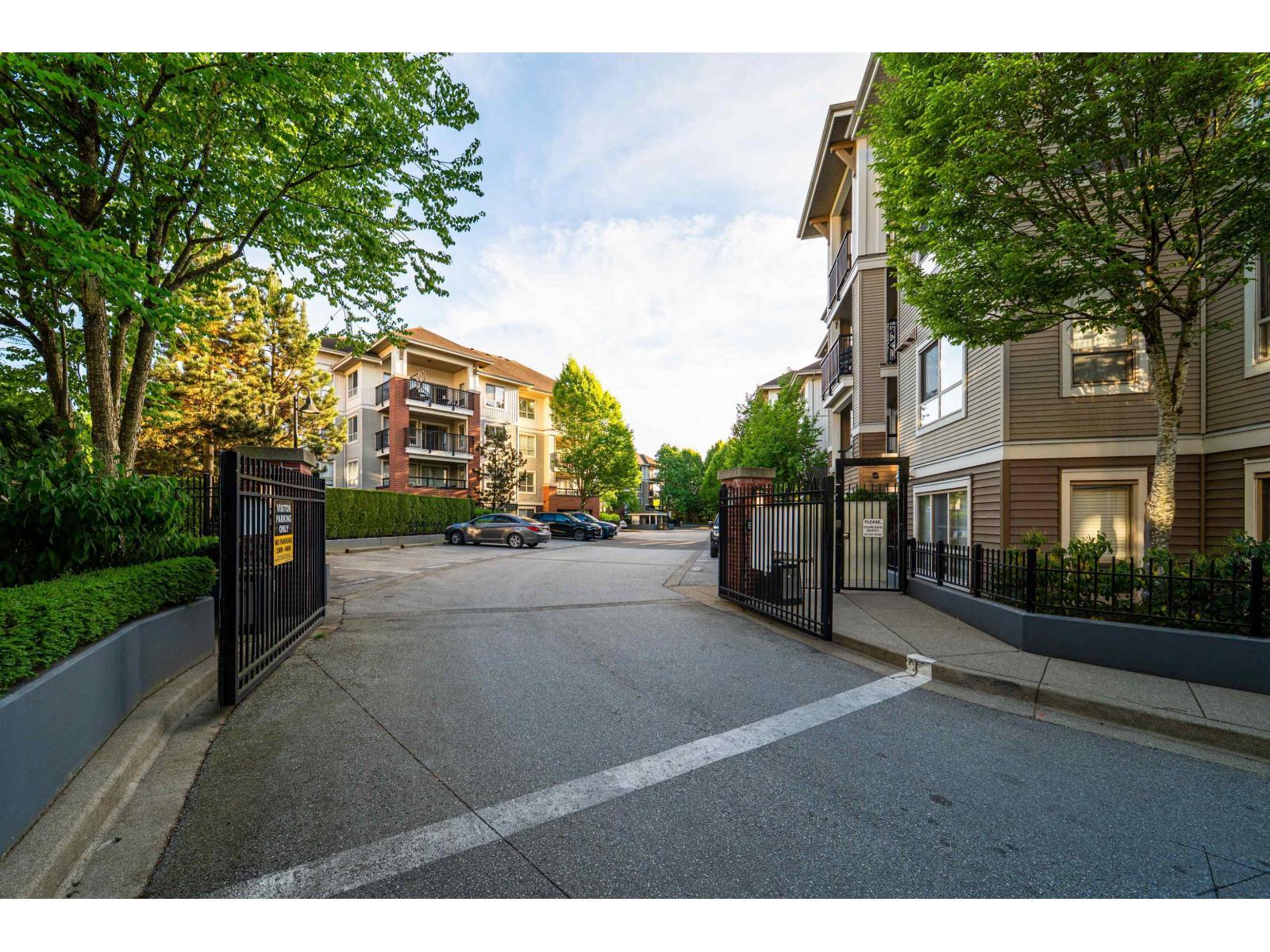D207 8929 202 Street, Langley
