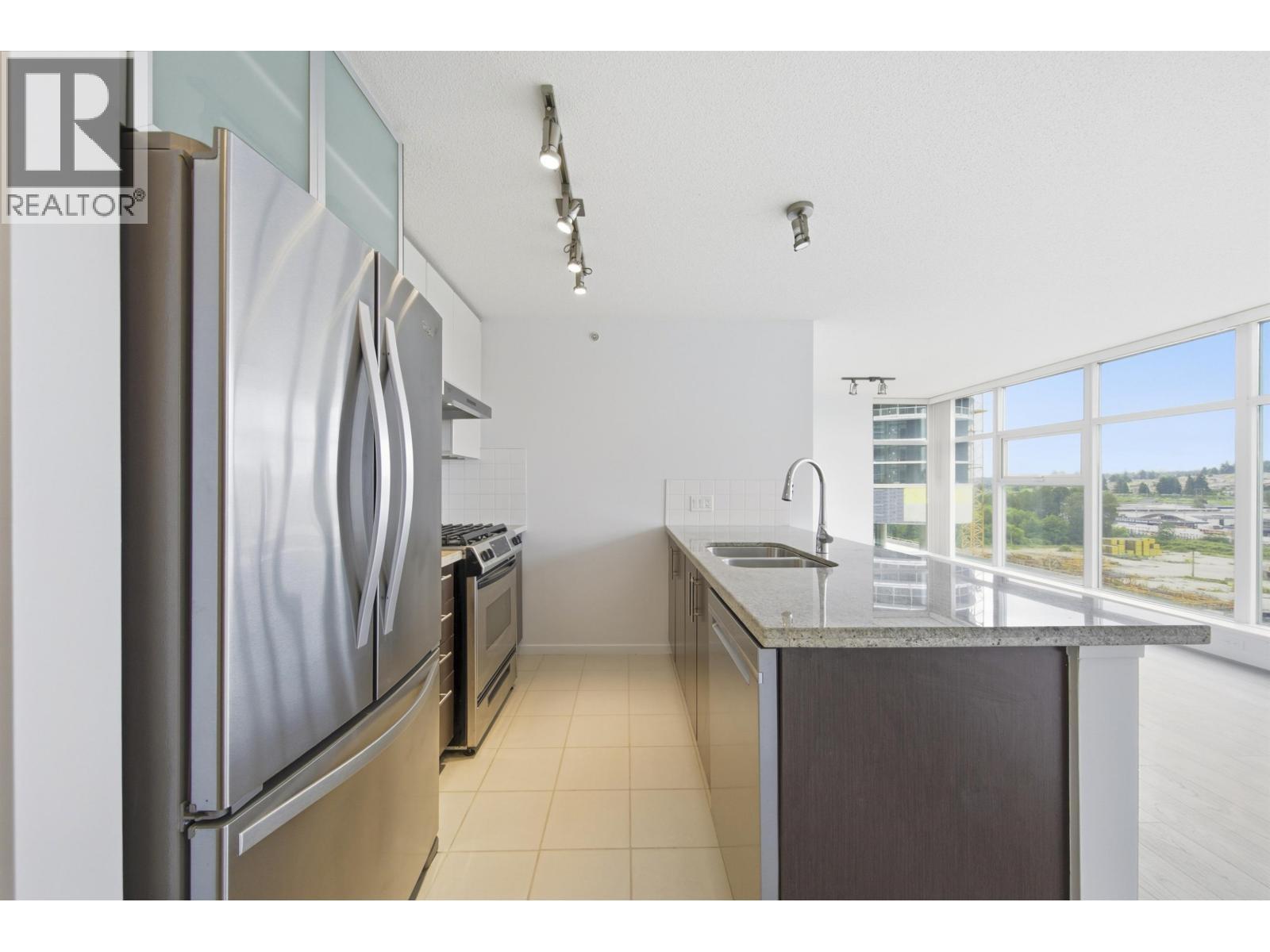 1006 2289 Yukon Crescent, Burnaby