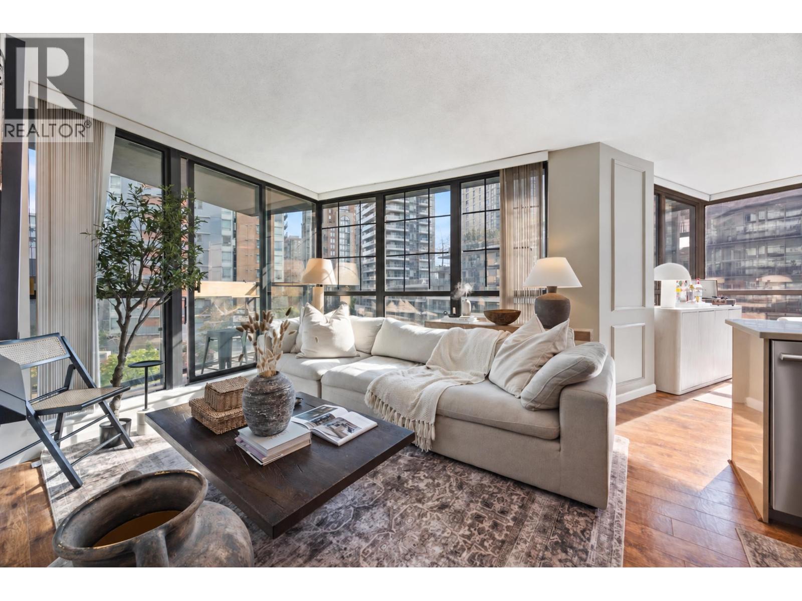 609 501 Pacific Street, Vancouver