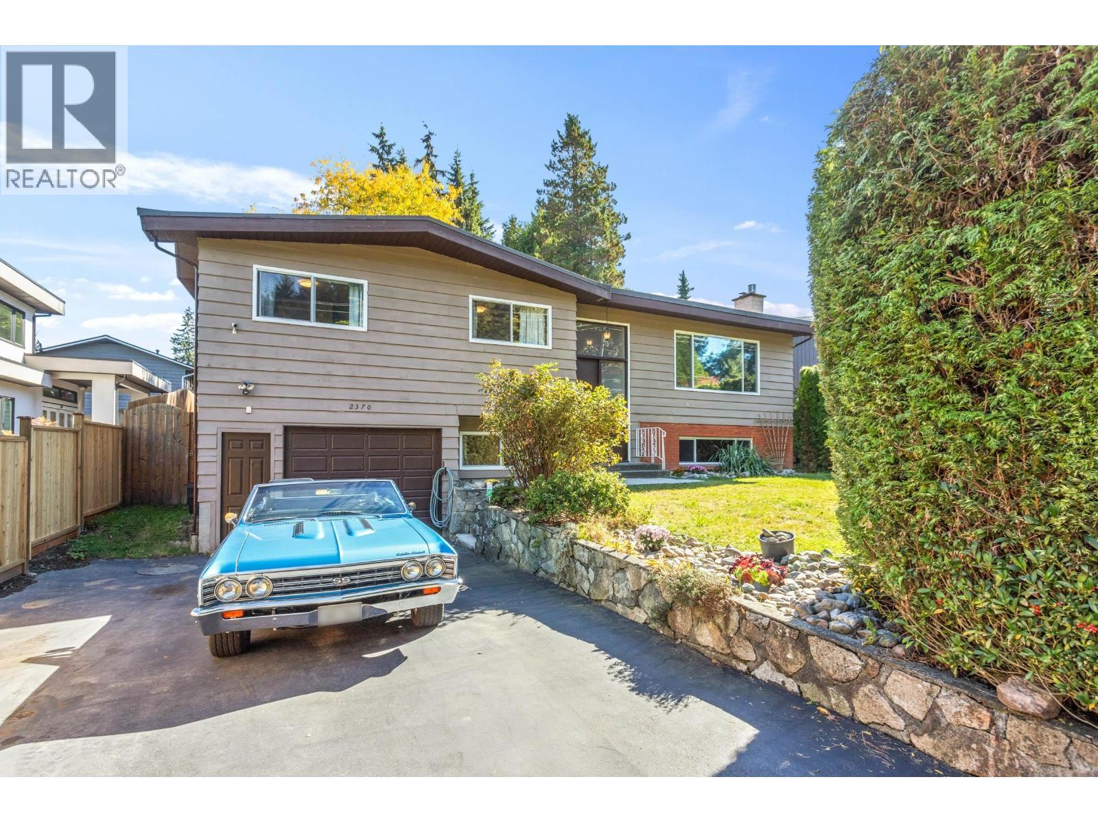 2370 Mountain Highway, North Vancouver