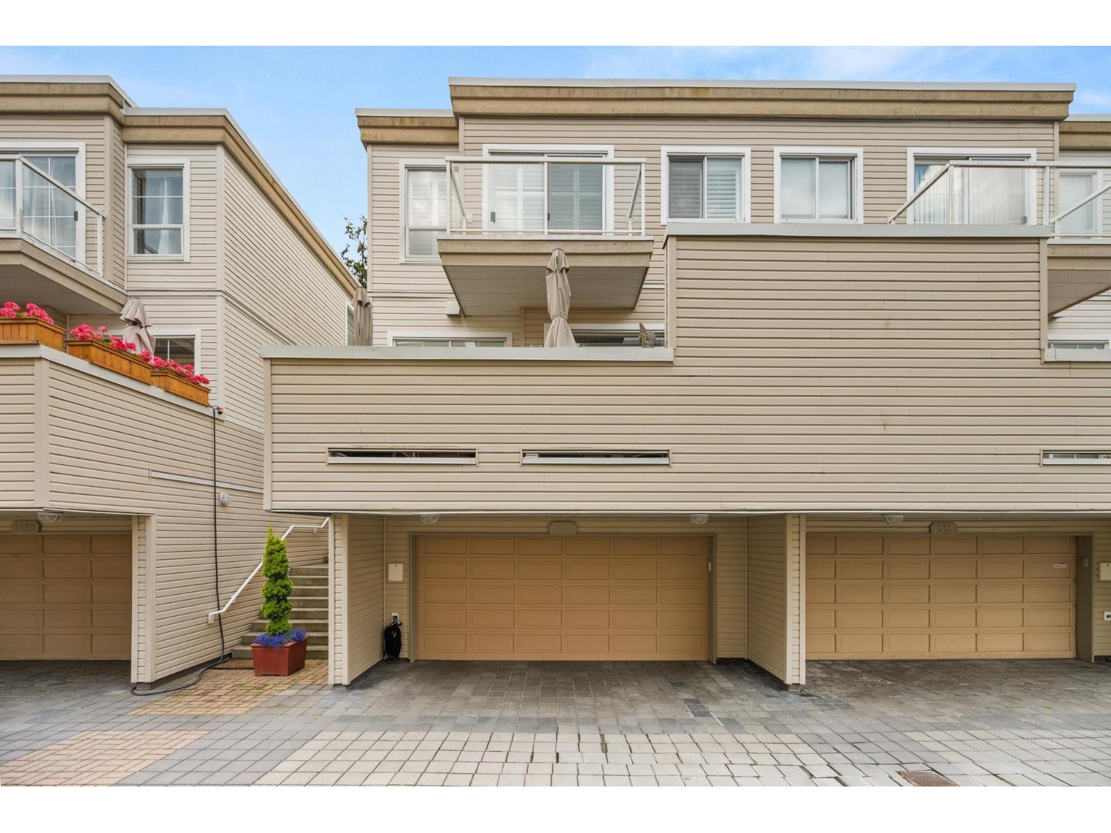 1157 Vidal Street, White Rock